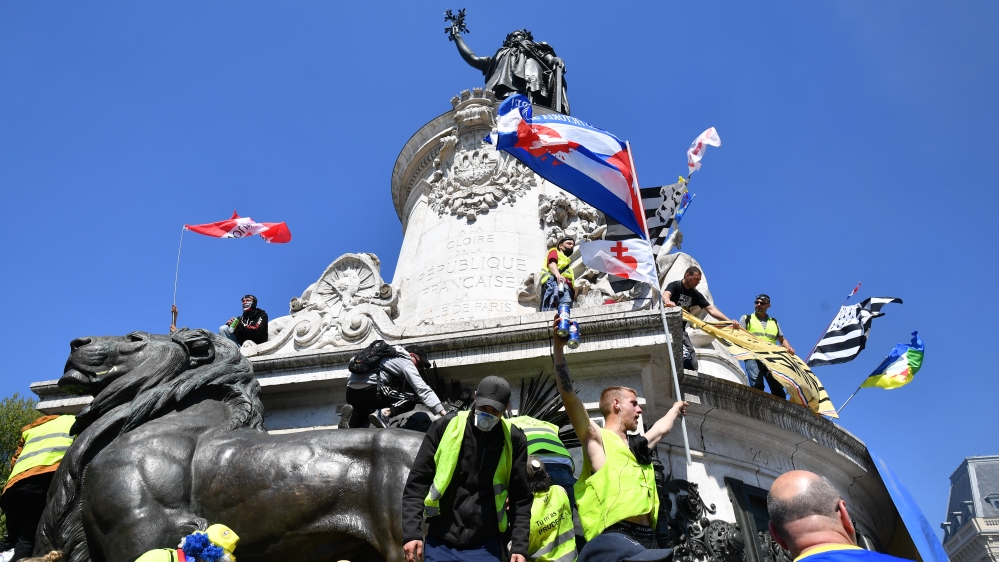 Weekly Gilets Jaunes Protest To Go Ahead Despite Notre Dame Fire