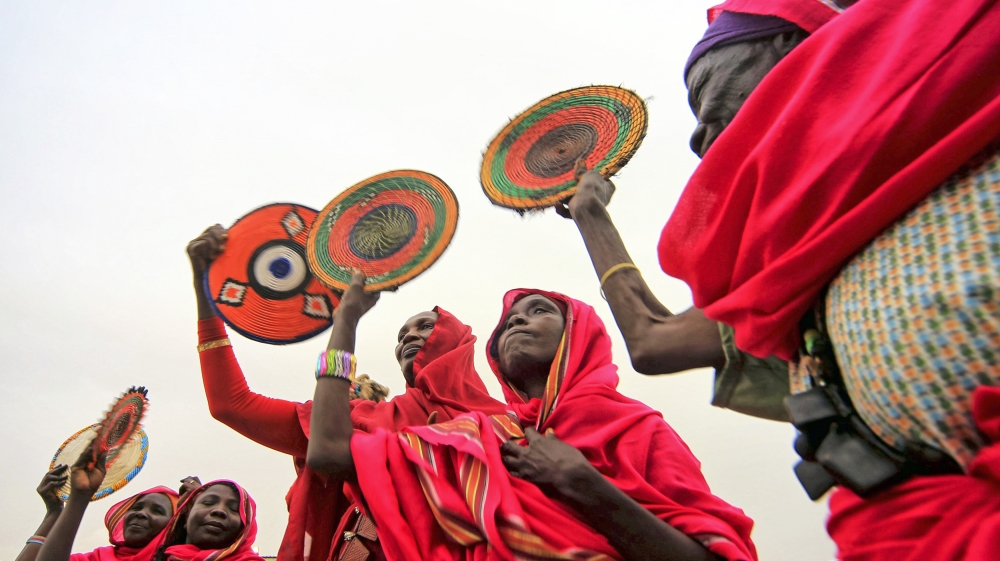 Darfuri women participate in a peace rally on International Peace Day at the town of el-Fasher in North Darfur on September 23, 2013 [Reuters/Mohamed Nureldin Abdallah]