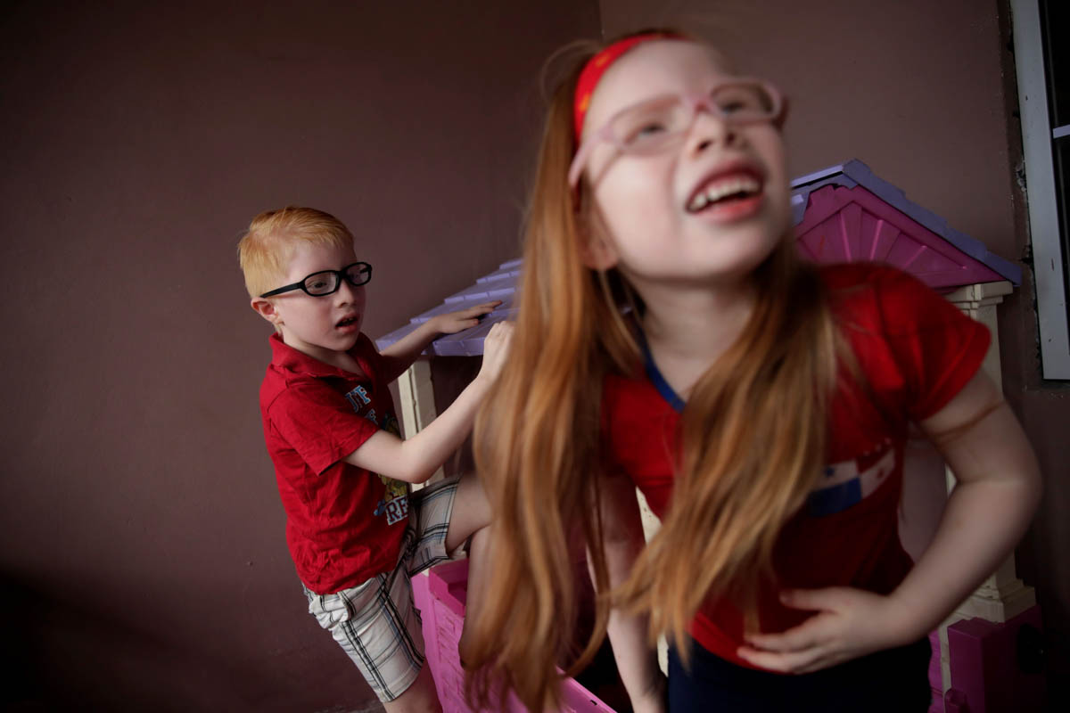Dylan Morris (L), aged 8, and his friend Brenda Hawkins (R), aged 6, play during a family gathering in the Panama Oeste province, Panama, 05 June 2019. The indigenous Guna people, one of seven ethnic