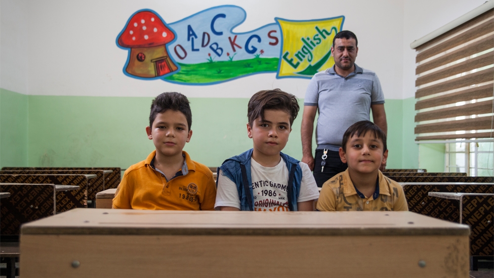 Iraq schoolchildren [Tessa Fox]