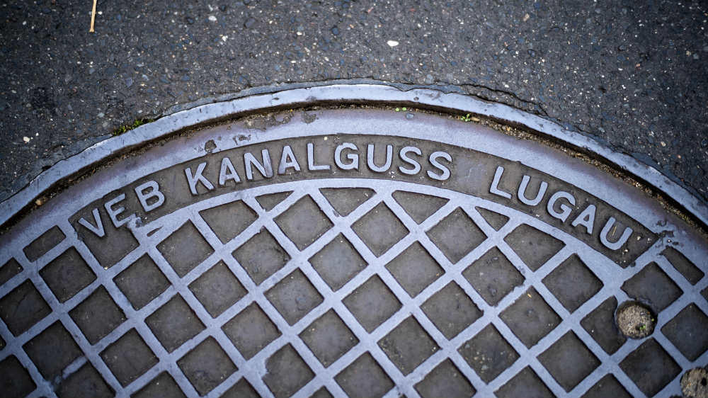 Berlin manhole - ap