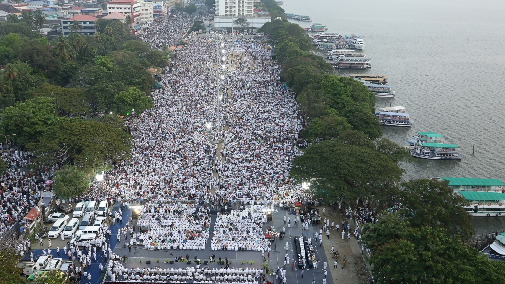 In this photo taken on January 1, 2020 protesters gather for a demonstration against India's new citizenship law, at a rally organised by various Muslim groups, in Kochi in southern Kerala state.  STR