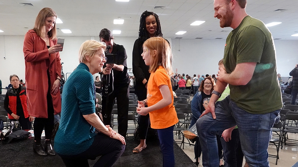 Democratic 2020 U.S. presidential candidate and U.S. Senator Elizabeth Warren (D-MA) greets Ella Clare Campbell after speaking in Memphis, Tennessee, U.S. March 17, 2019. REUTERS/Karen Pulfer Focht