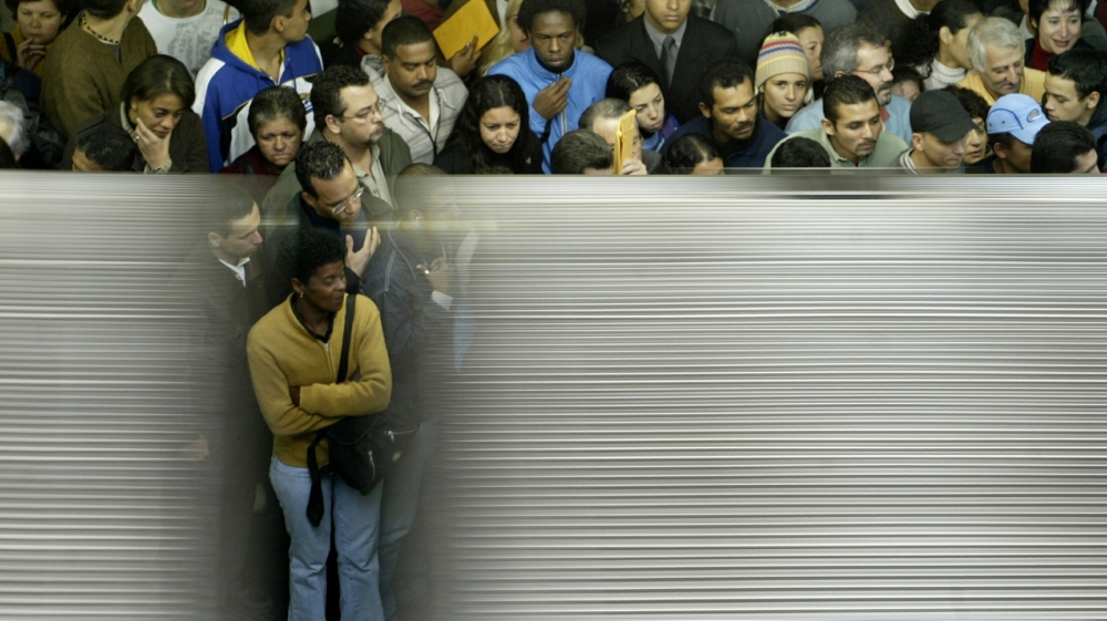 Crowds generic Reuters