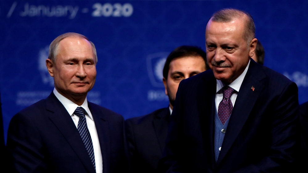 FILE PHOTO: Turkish President Tayyip Erdogan and Russian President Vladimir Putin attend a ceremony marking the formal launch of the TurkStream pipeline which will carry Russian natural