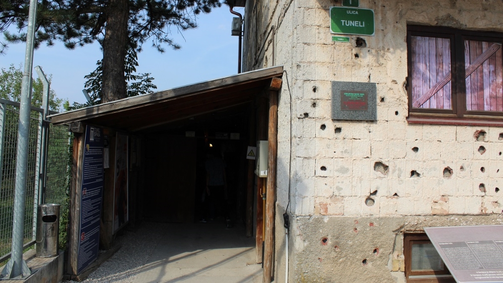 The tunnel still stands - essay by Tyra Bosnic - DO NOT USE