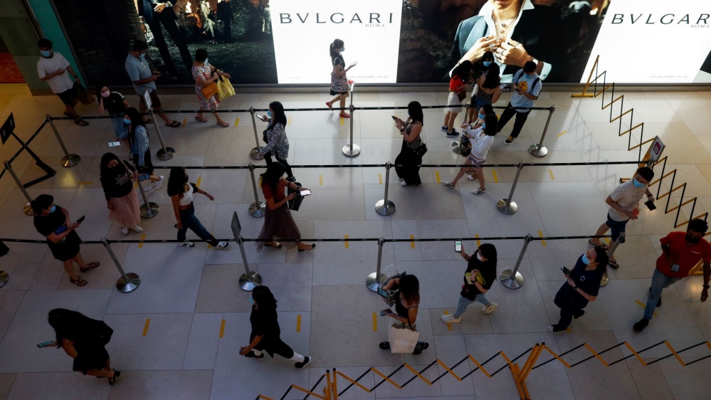 The lockdown hit Singapore’s retail industry badly but analysts say consumer spending should recover as the government now has more experience in fighting the virus