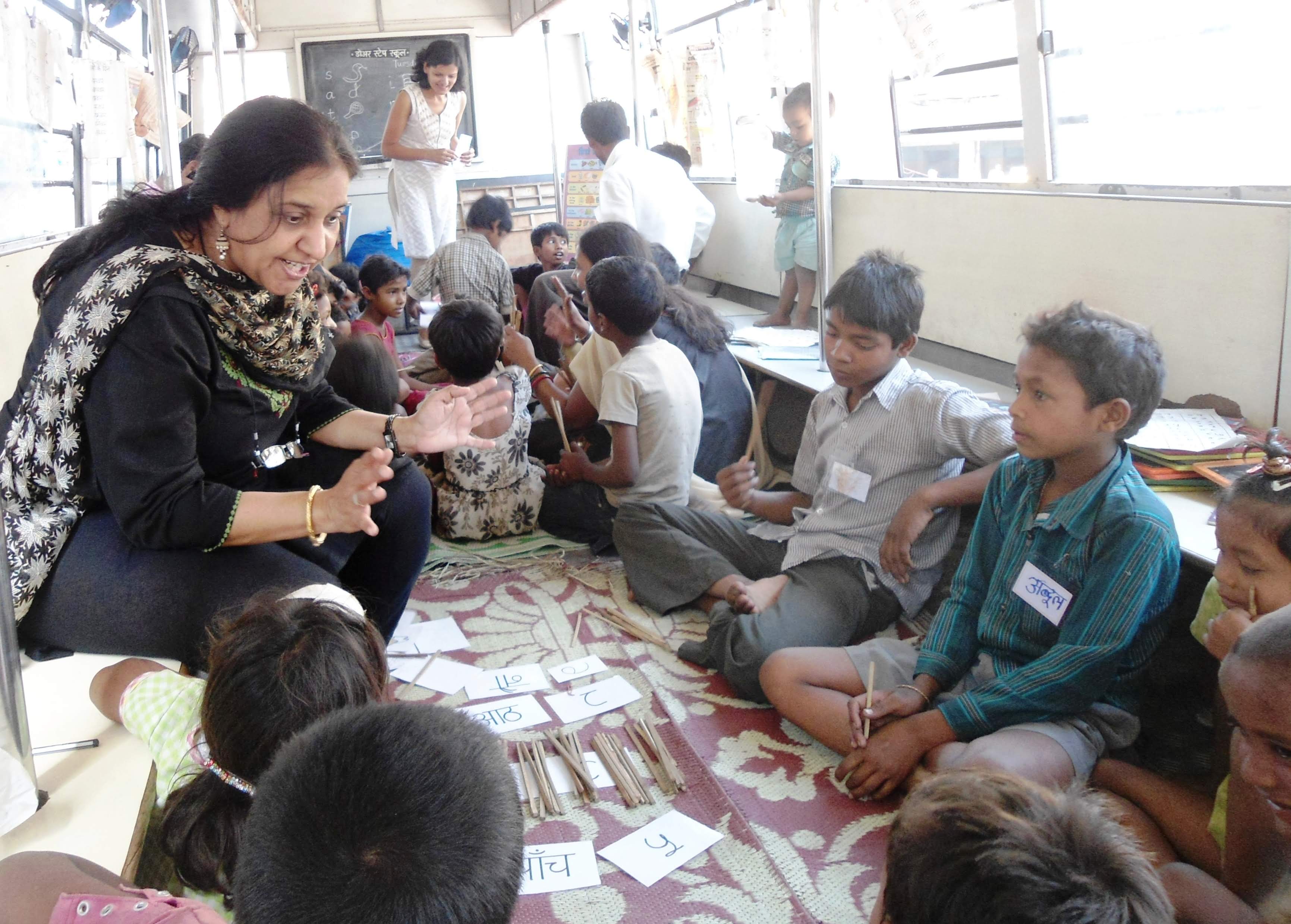 Bina Sheth Lashkari, left, founded the Door Step School in the hope of reaching students in slums and other underserved areas [Photo courtesy of the Door Step School]