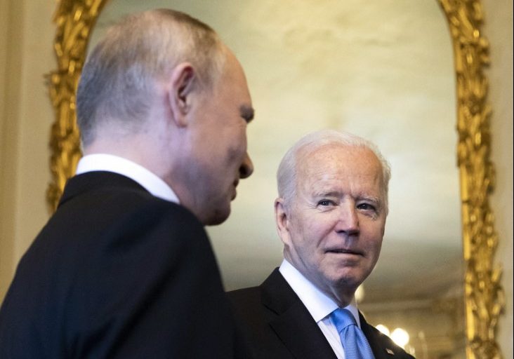 Russian President Putin and his American counterpart Biden are seen talking at the June 21 US-Russia summit in Geneva