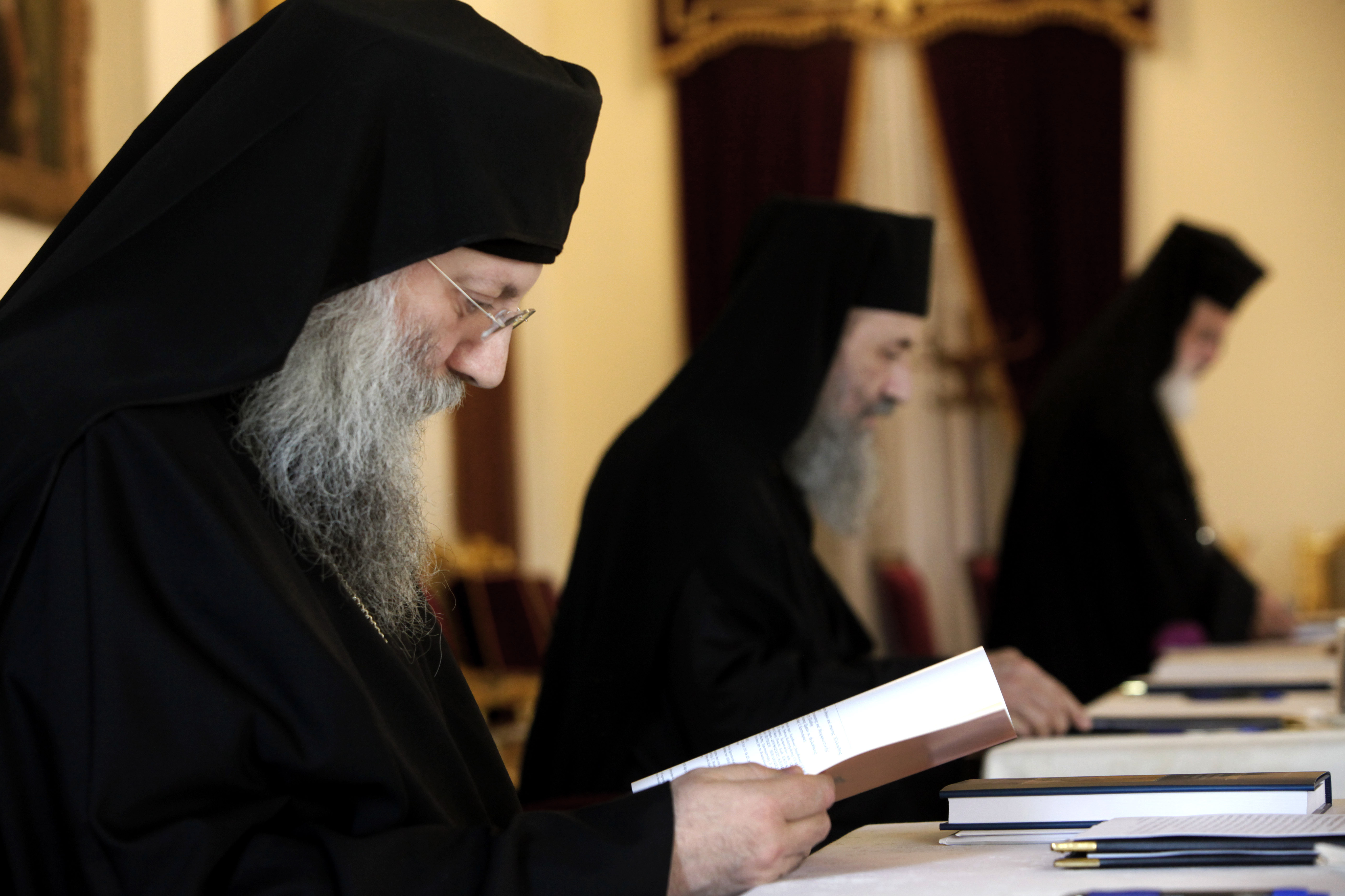 Bishops of Cyprus Orthodox Church reading