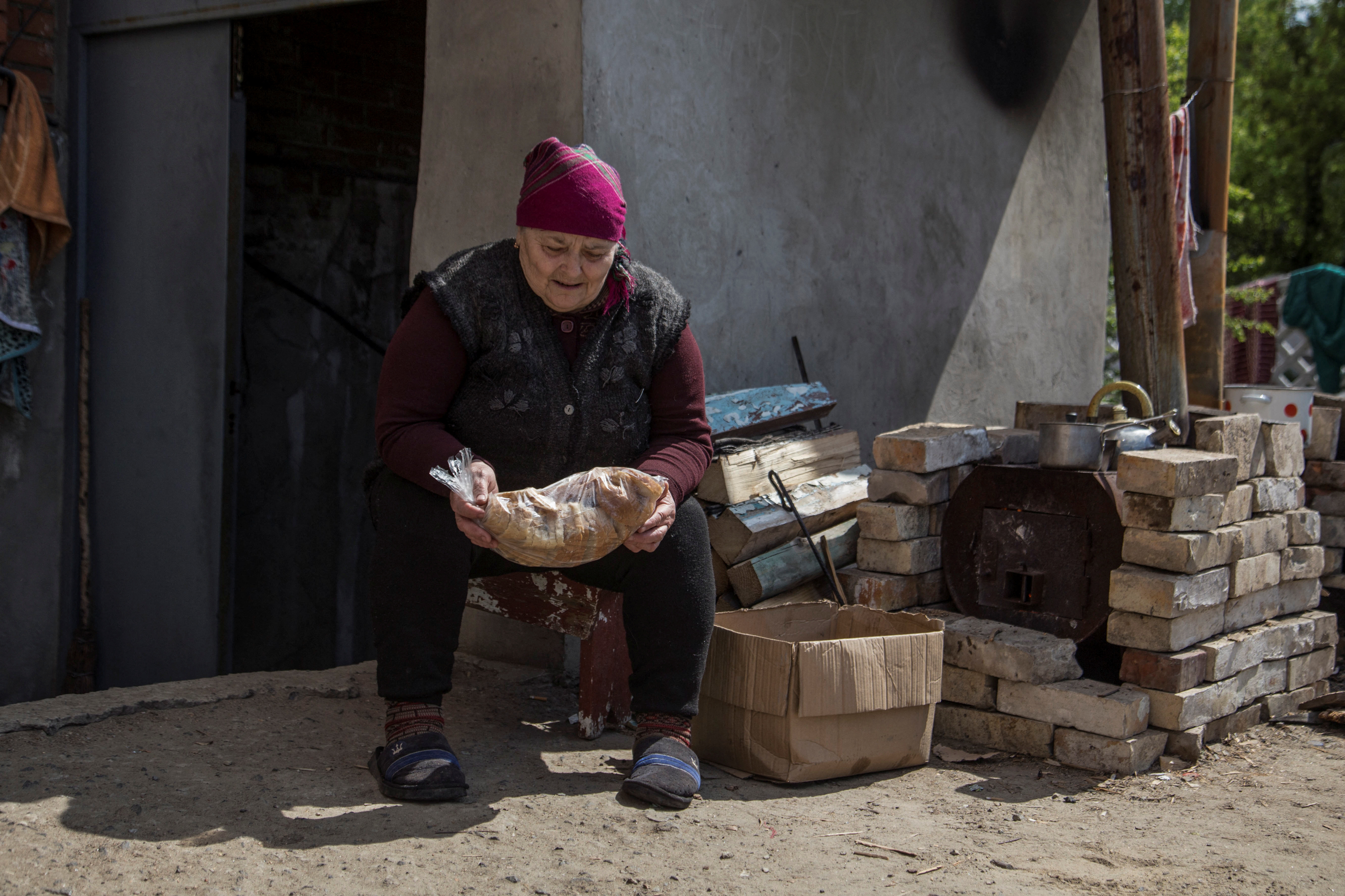 Russia's attack on Ukraine continues, in Donetsk region