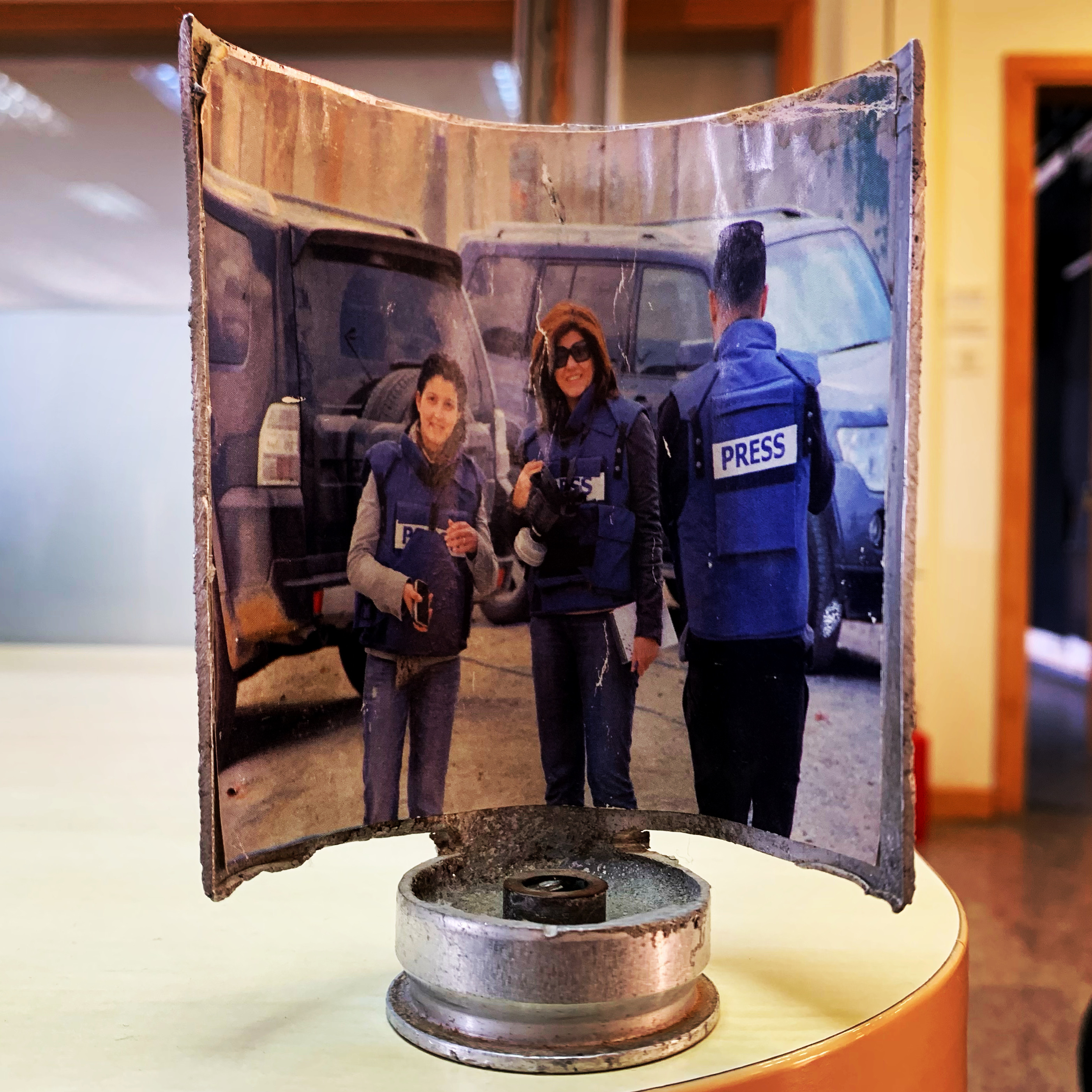 A photo in a grenade