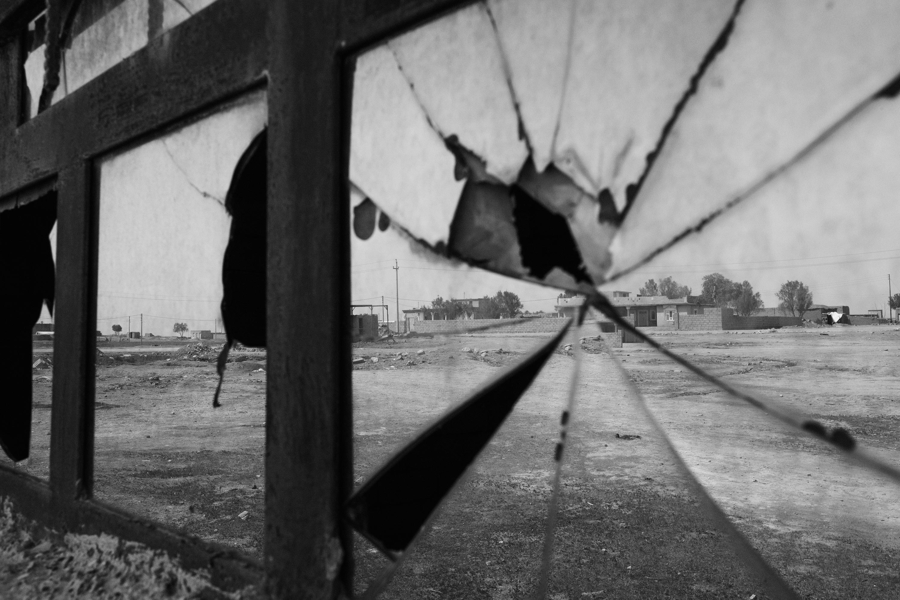 Iraq, Rabia. Very poor village in the countryside around Rabia, a border town with Syria.