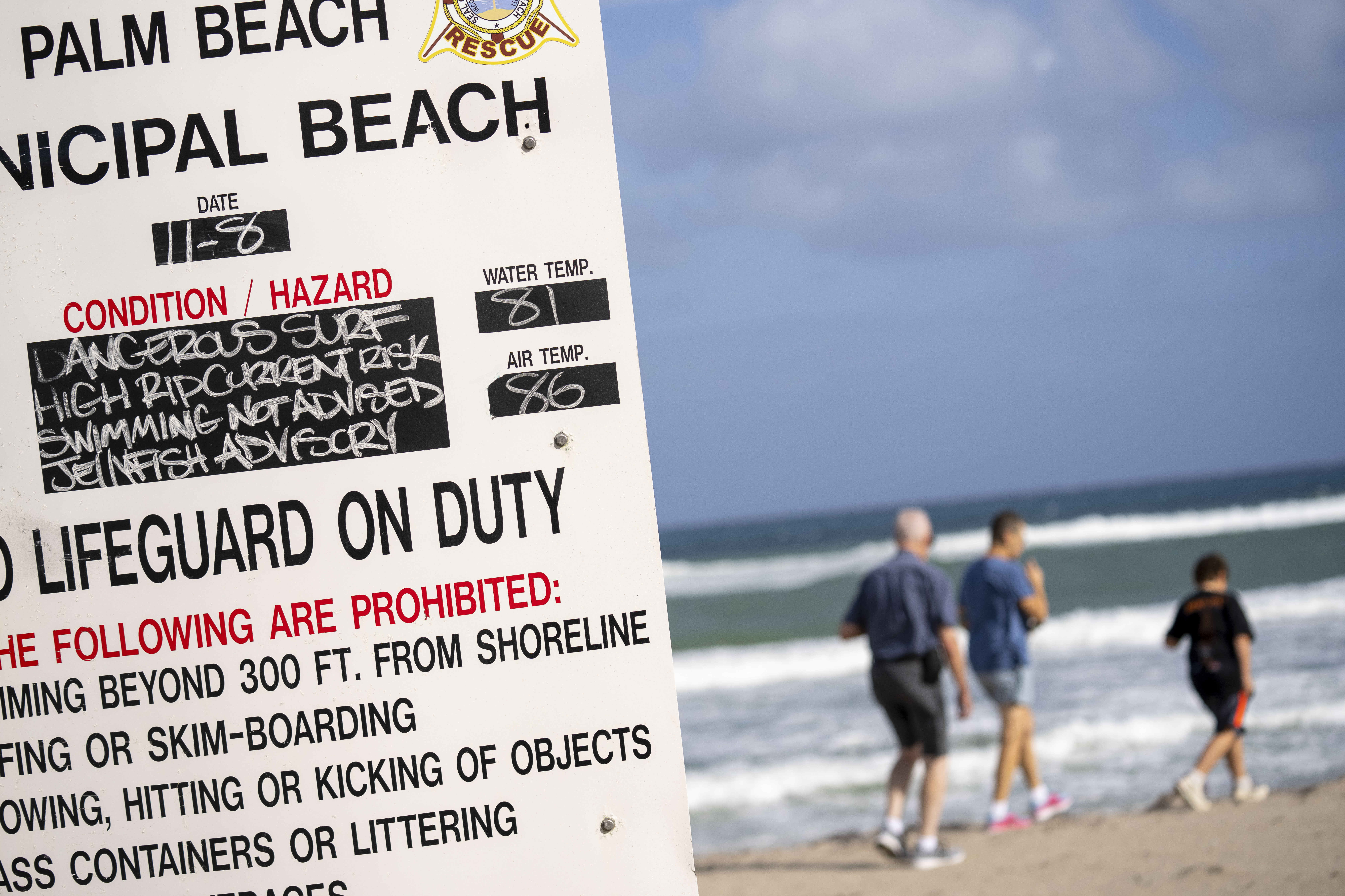 Warnings about dangerous surf and strong currents