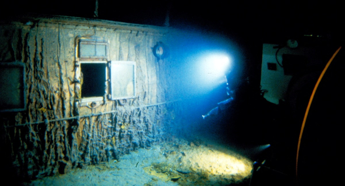 Titanic deck bulkhead