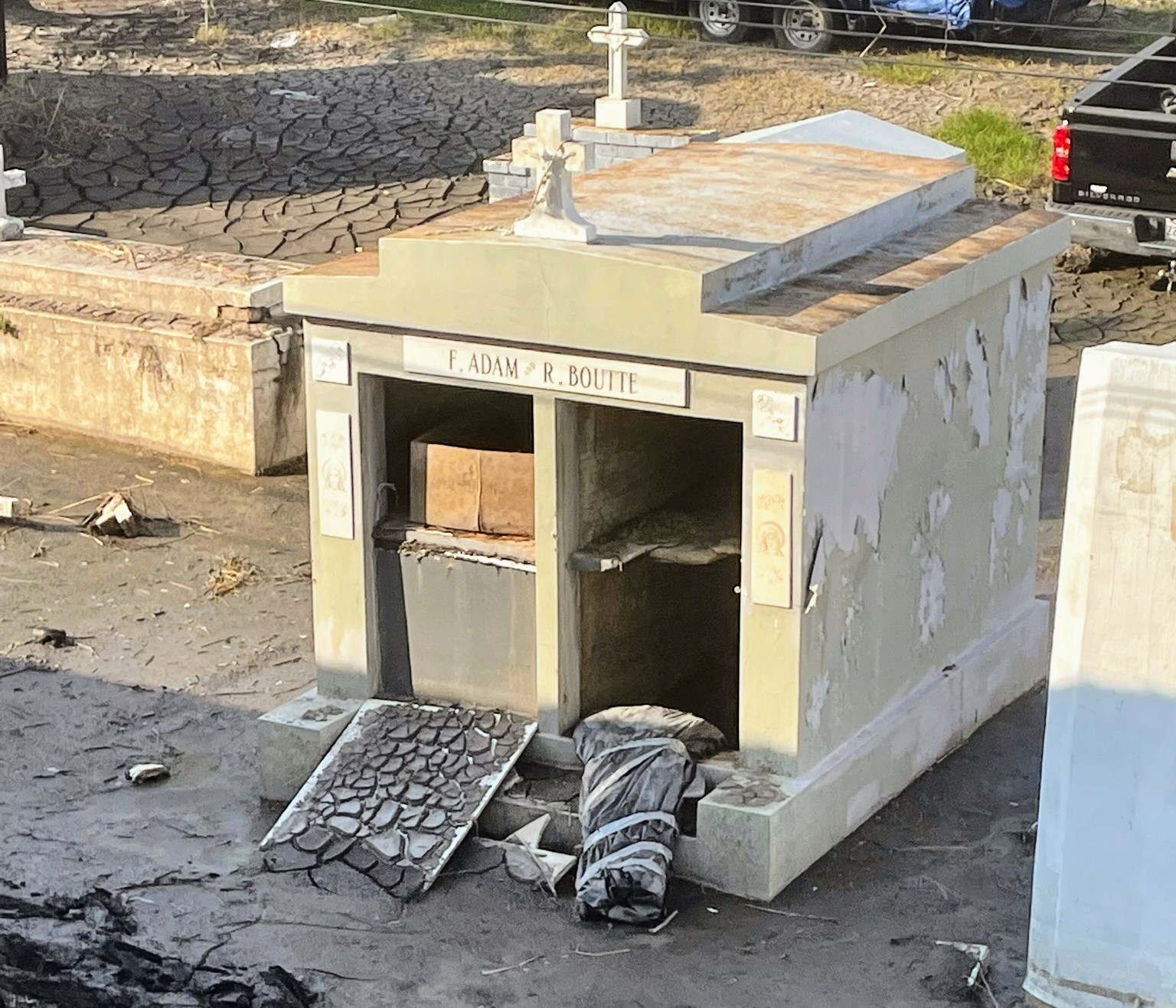 A photo of a mausoleum.