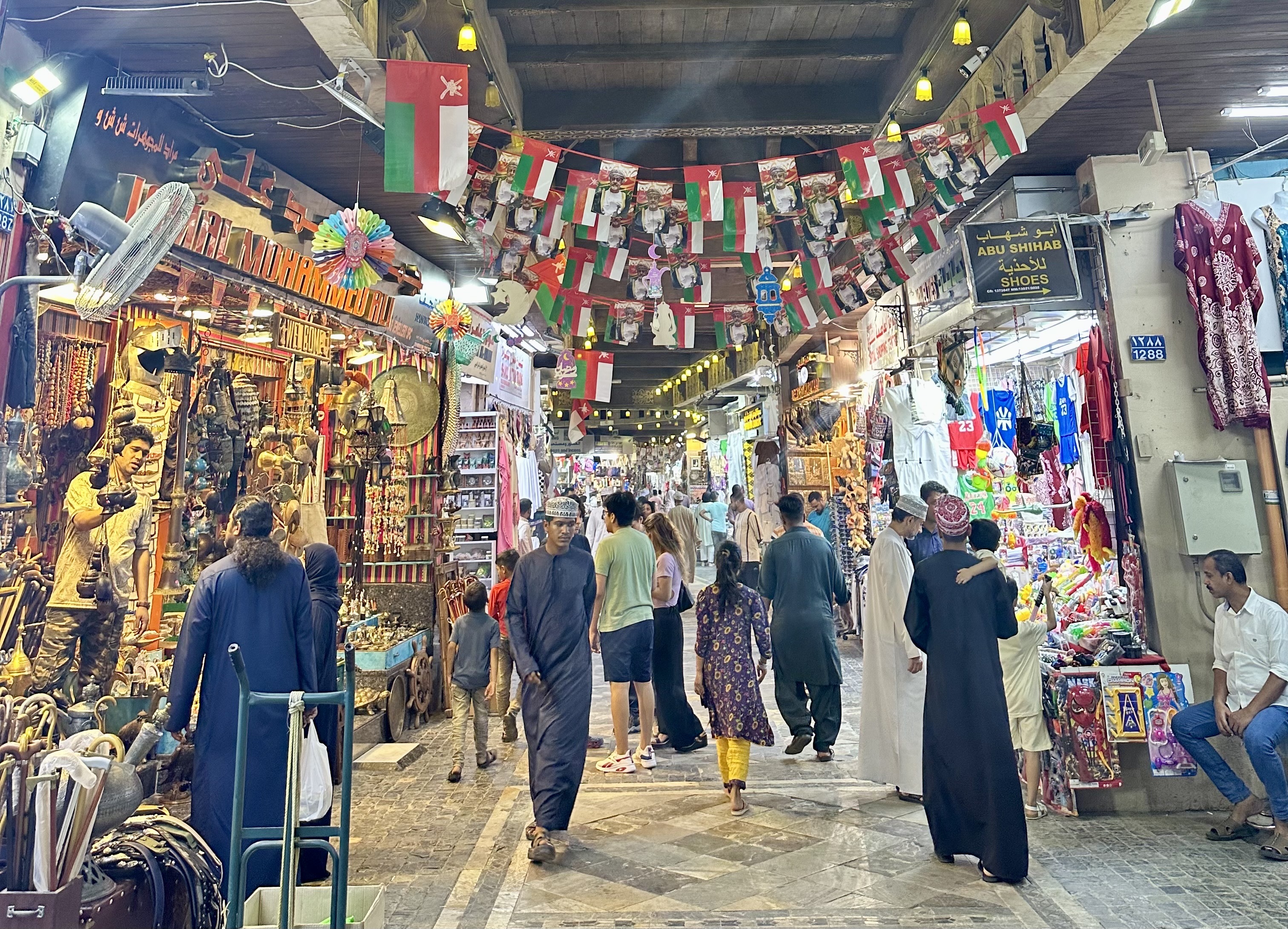 A busy evening in Oman's Muttrah souq