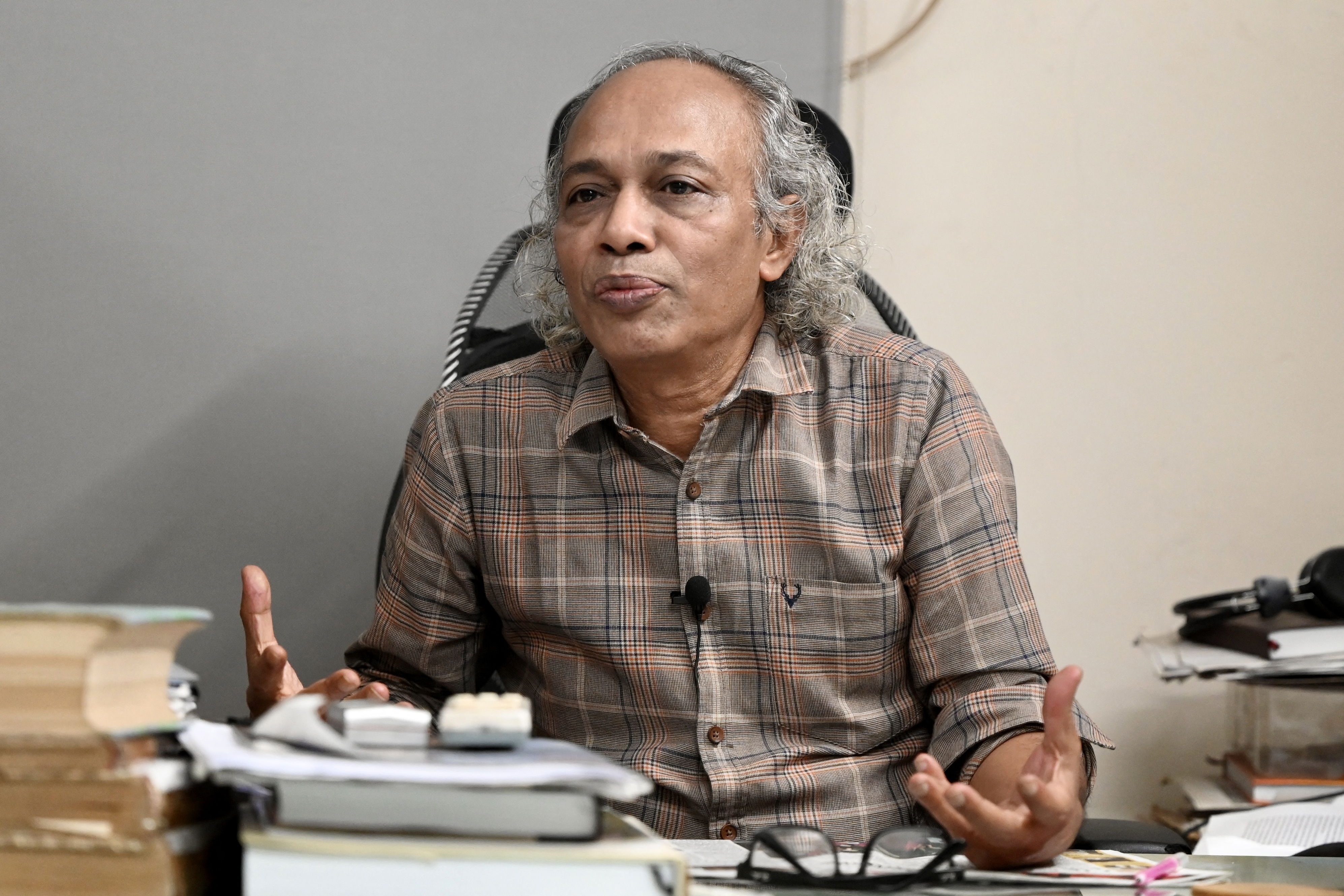 Fake experts drive disinformation before Bangladesh polls