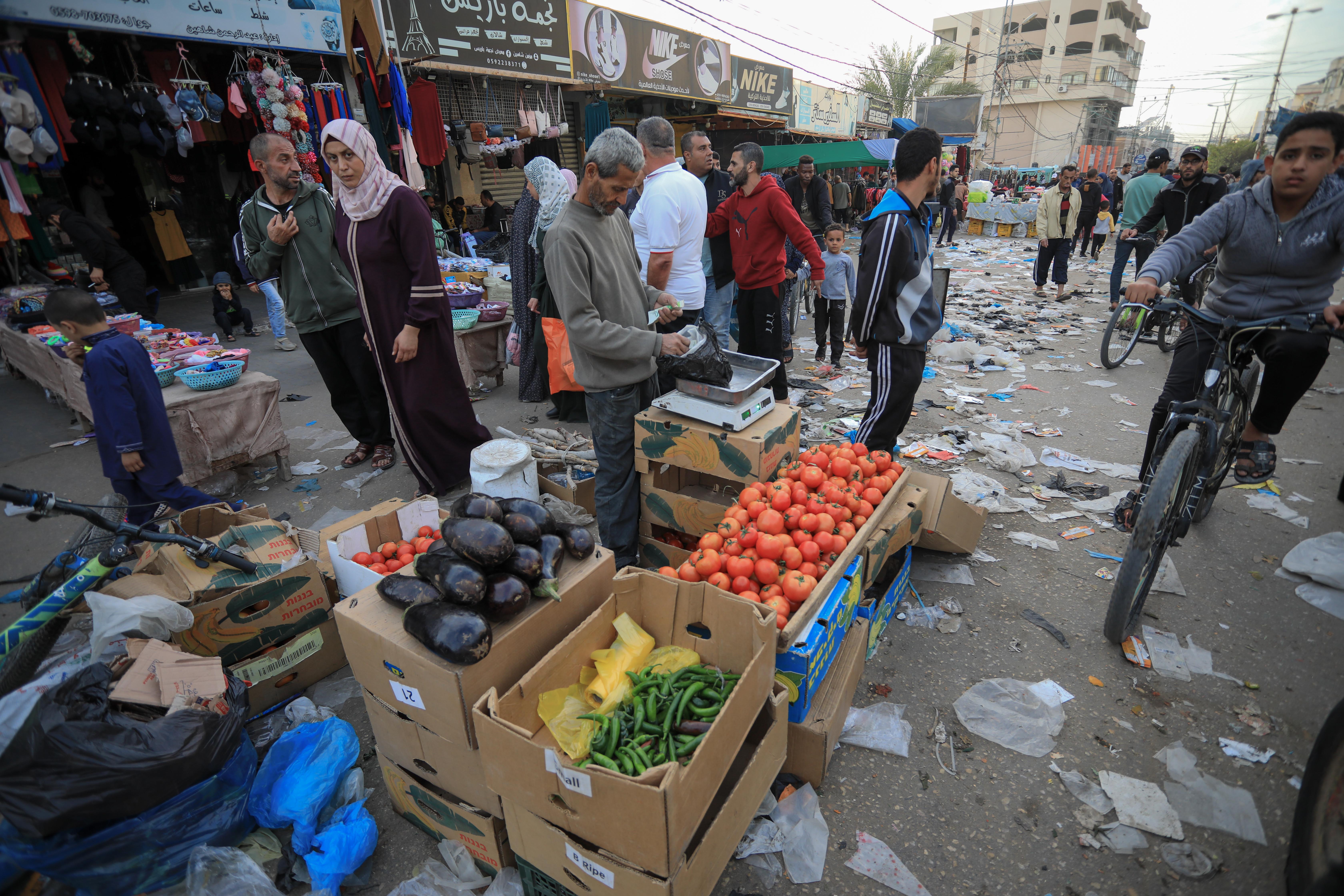 The price distortion of basic food products in the Gaza Strip has led to an inflation of 300 to 2000 percent