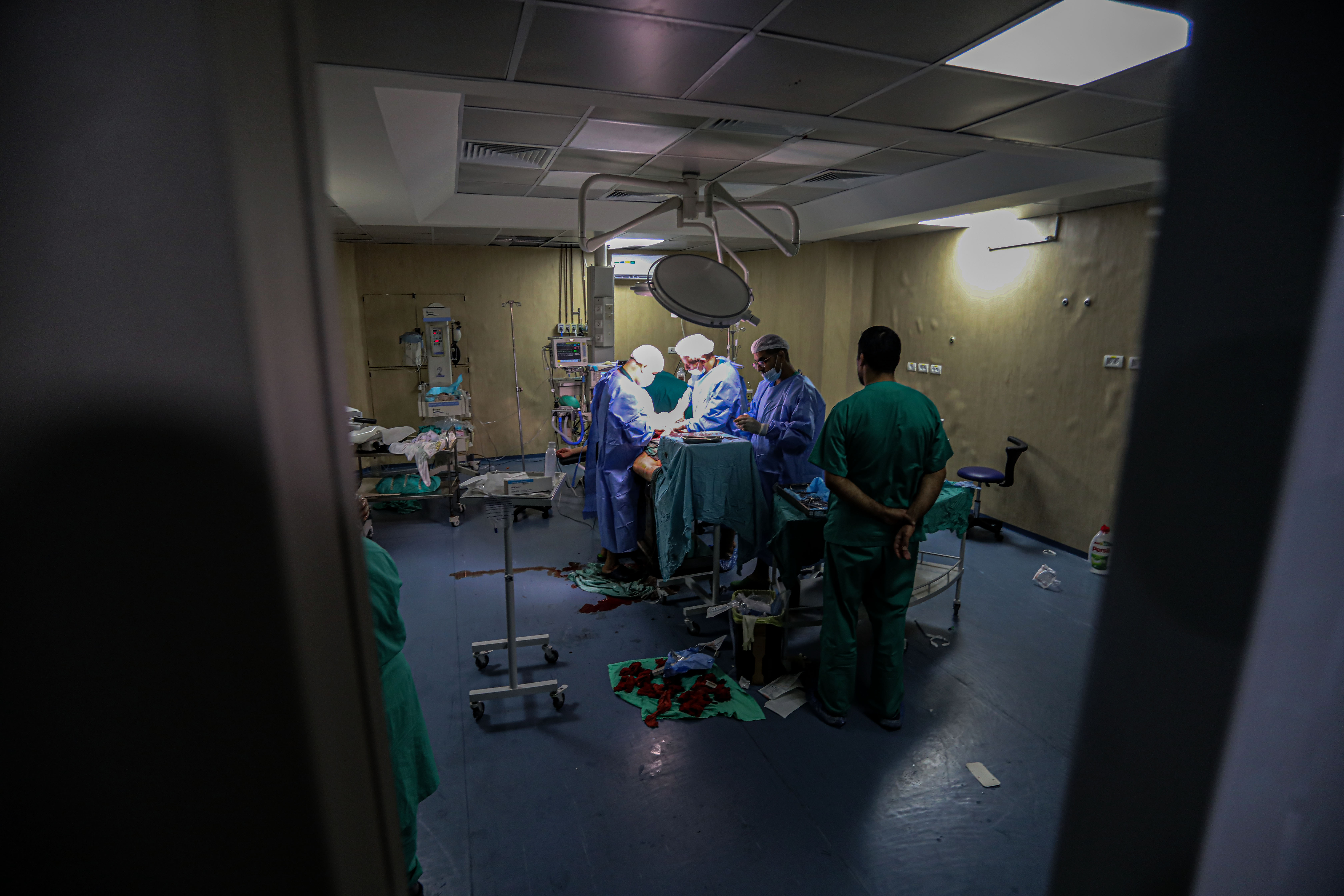 transfer of Shifa Hospital maternity ward to Helou Hospital [Abdelhakim Abu Riash/Al Jazeera]