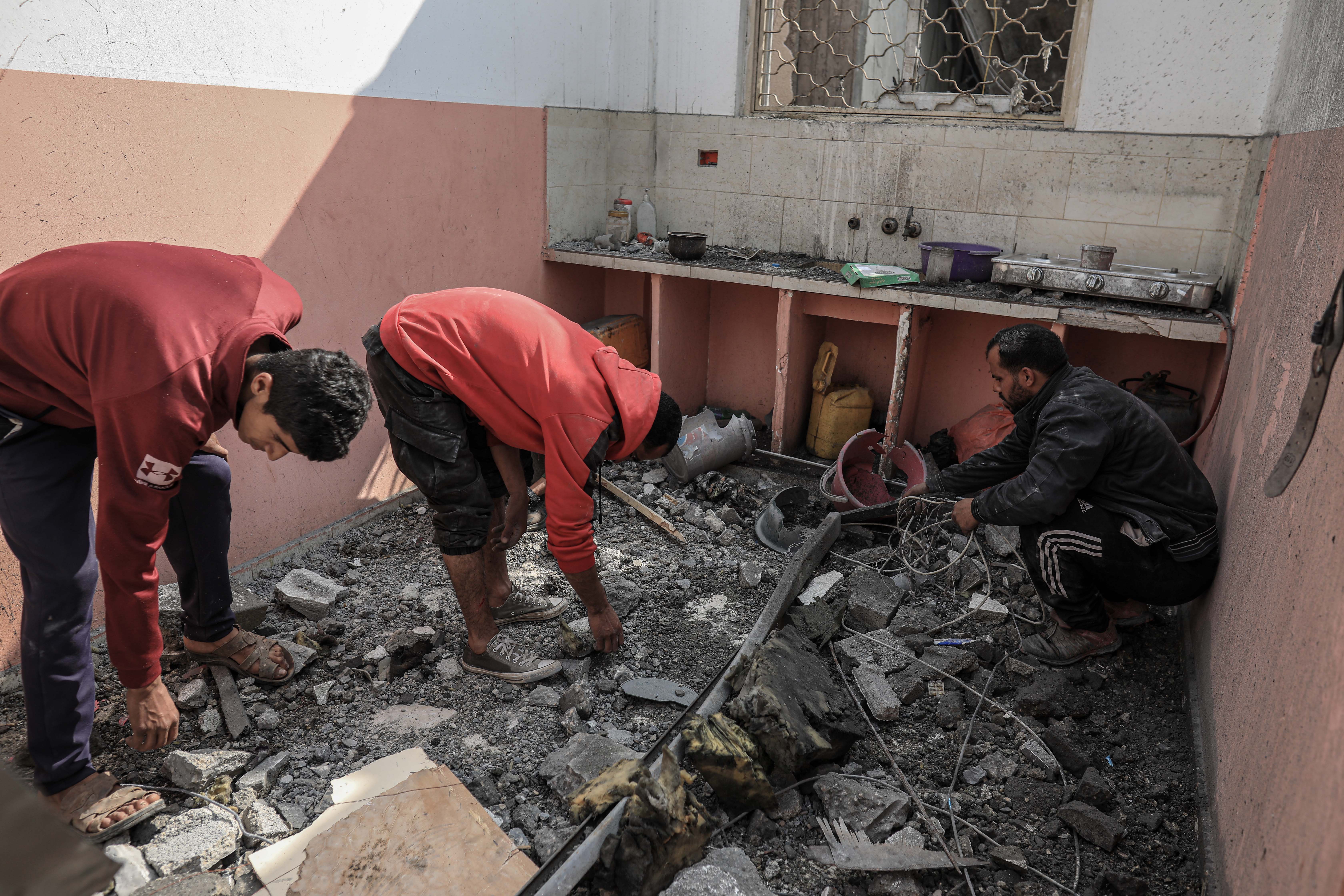 Air strikes in Deir el Balah