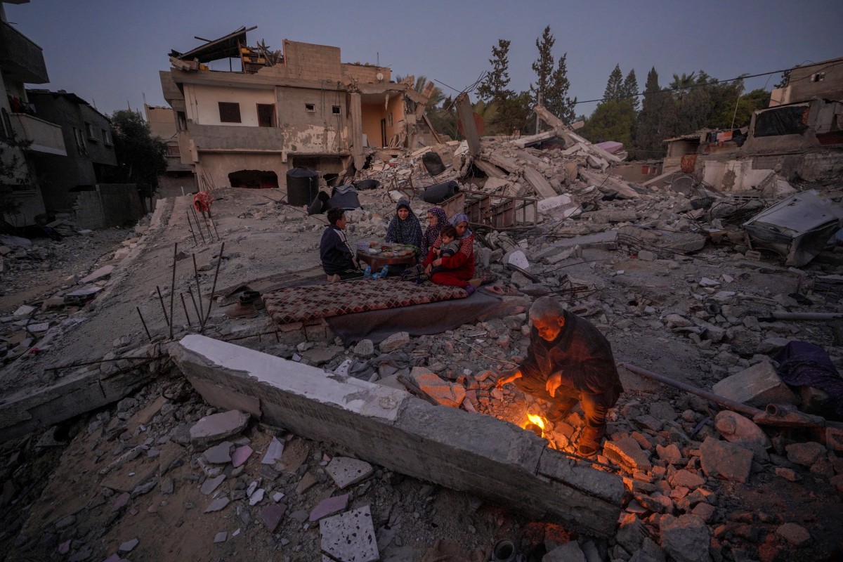 The Palestinian Al-Naji family prepare to break their fast