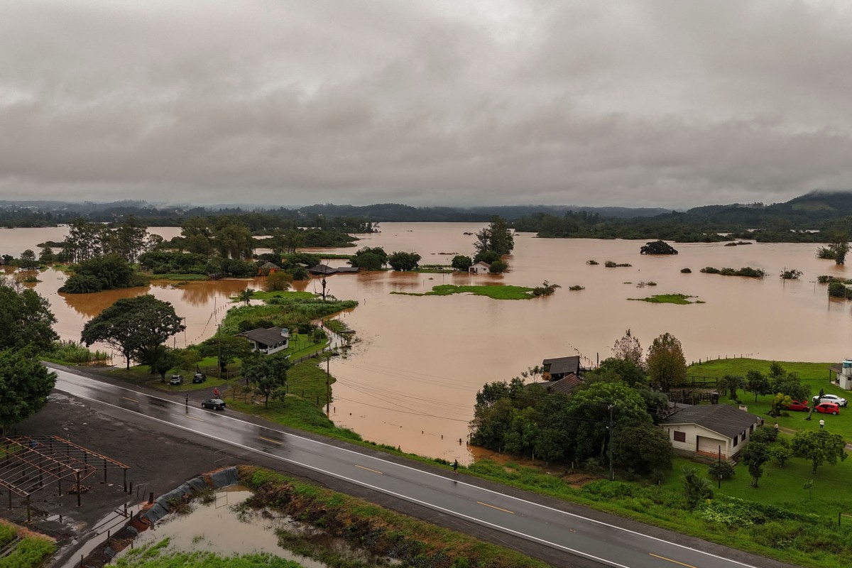 Rains, mudslides kill 29 in southern Brazil's 'worst disaster'