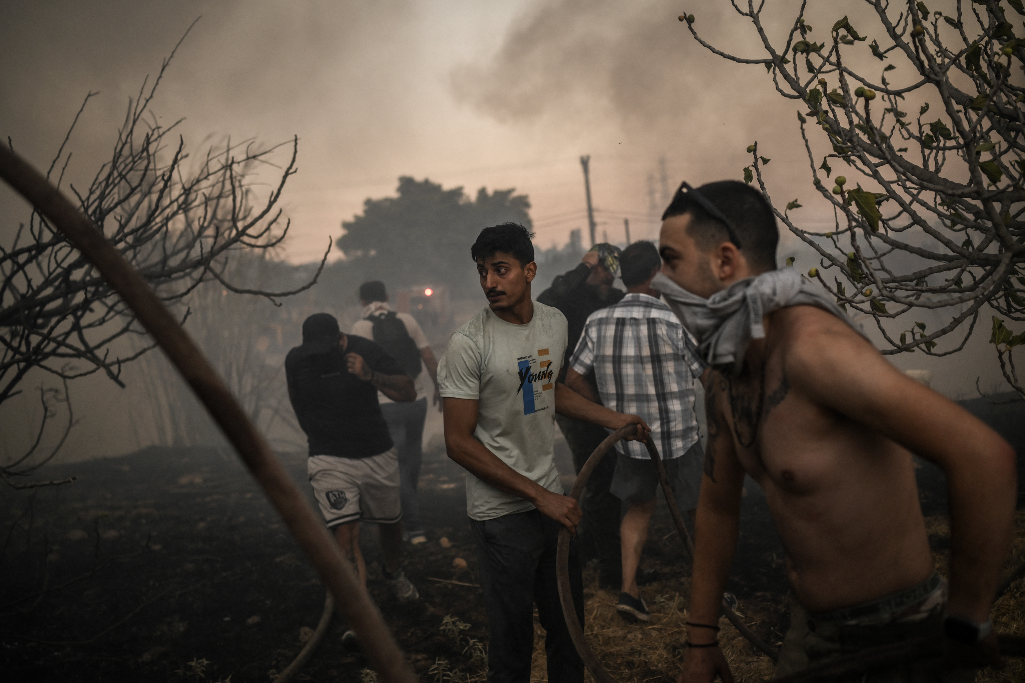EU firefighters to join as Greece battles blaze