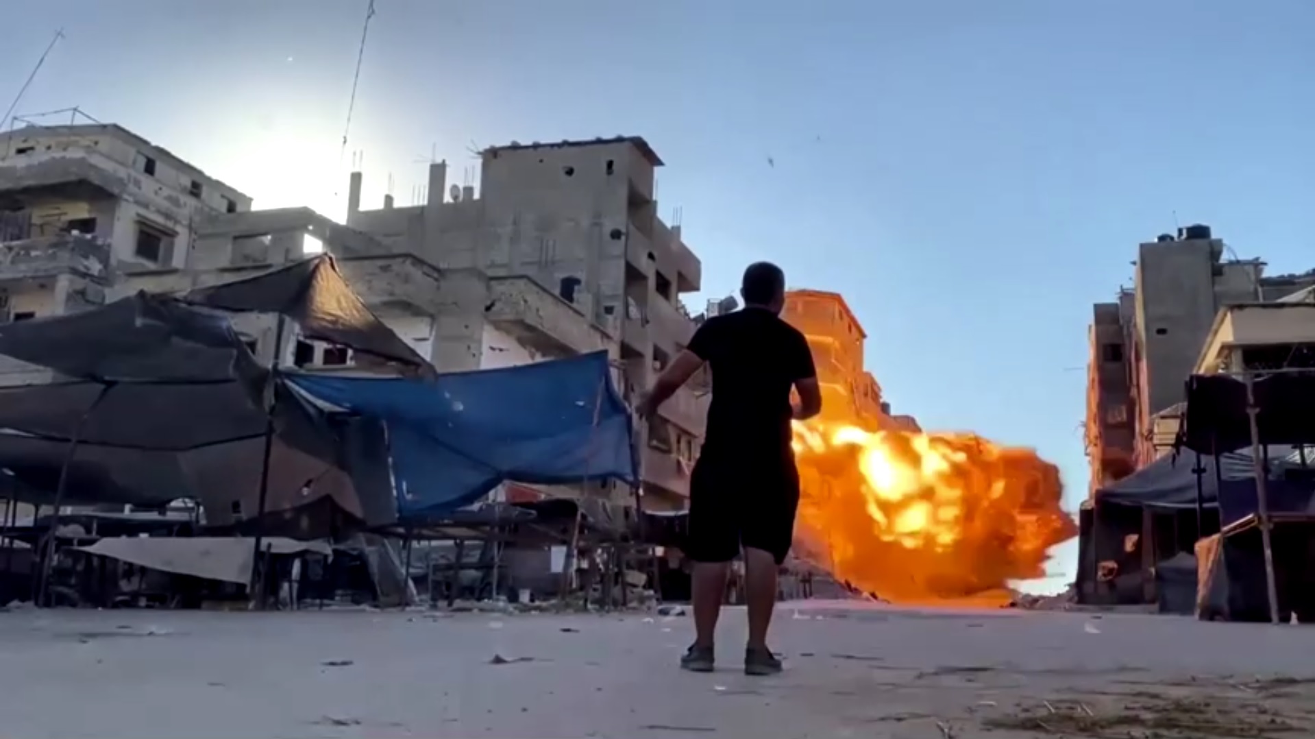 Moment of Israeli airstrike hitting a house in Gaza City, killing one and injuring several