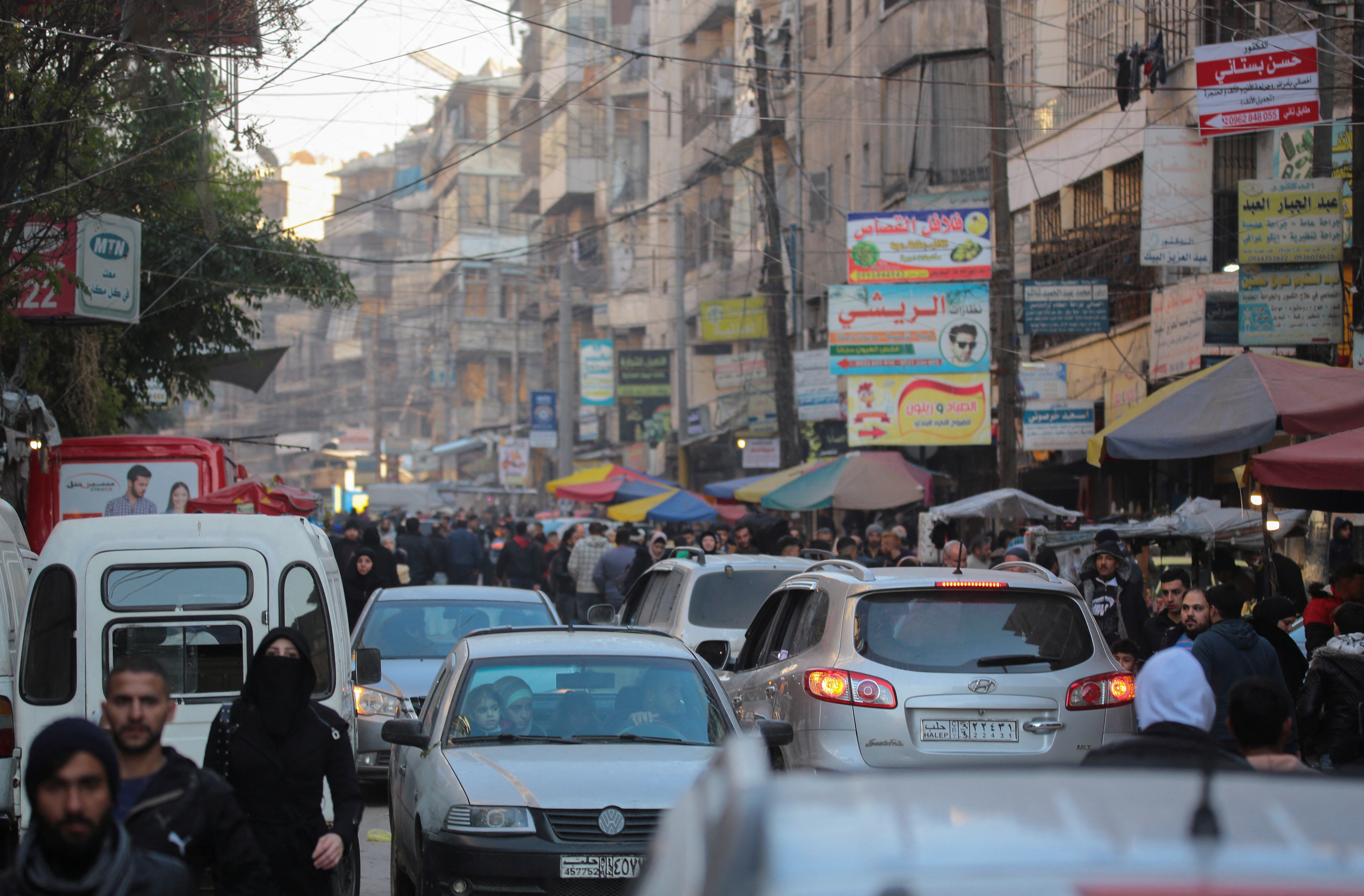 Syrian opposition fighters sweep into Aleppo