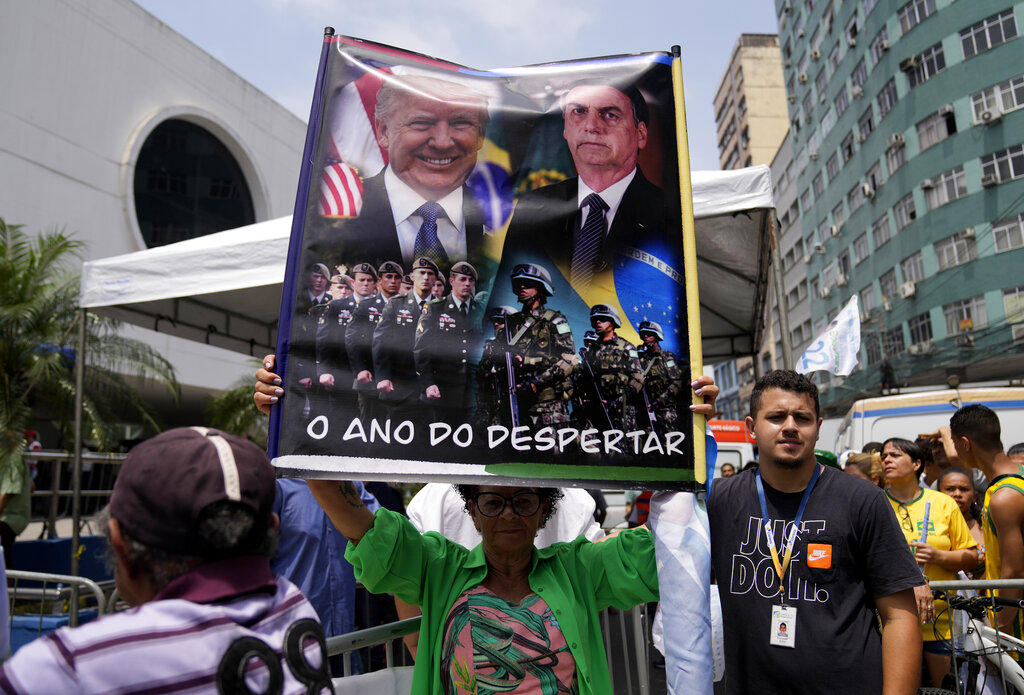 A banner showing Trump and Bolsonaro