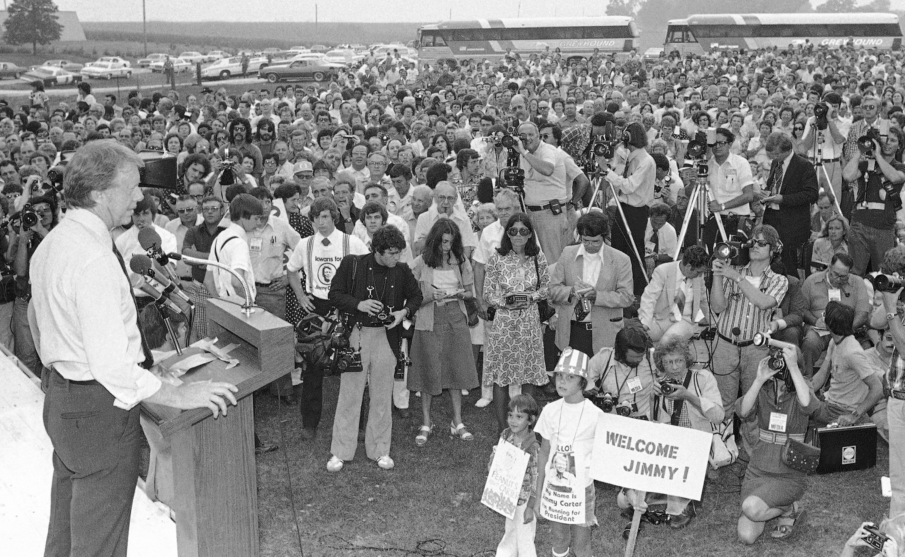 Jimmy Carter campaigns outdoors in 1976