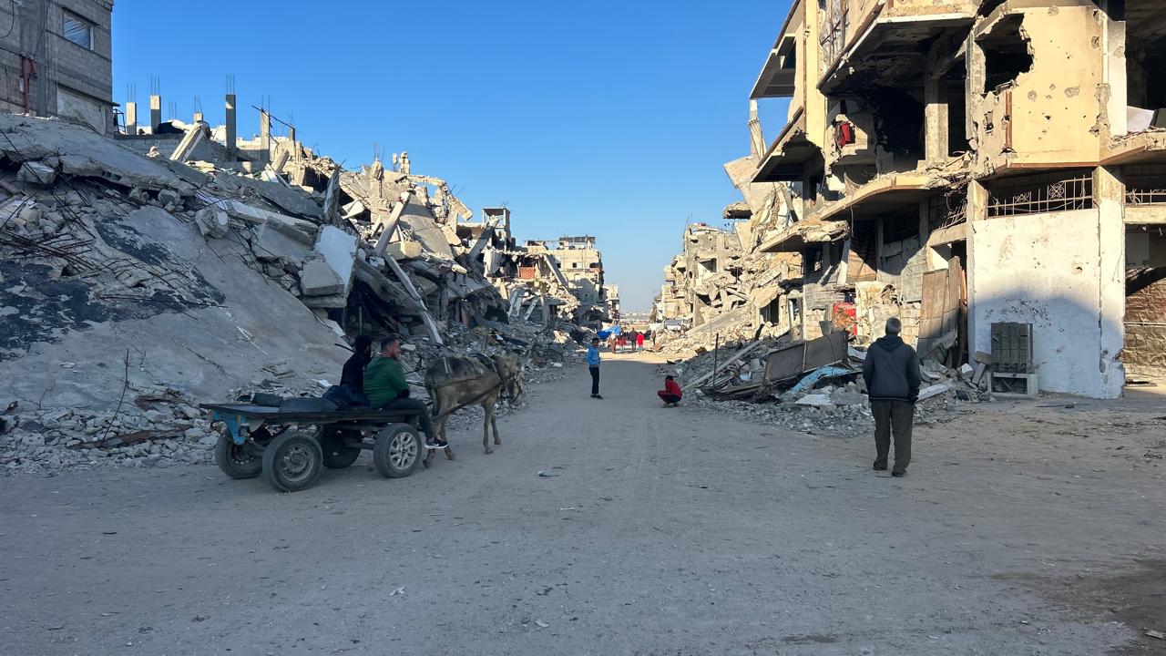 Refugees-homes-in-Gazas-Khan-Younis-witnessed-massive-destruction-as-a-result-of-the-war-and-they-all-rely-on-the-UNRWA-for-reconstruction-employment-healthcare.-Image-by-Mohamed-Solaiman