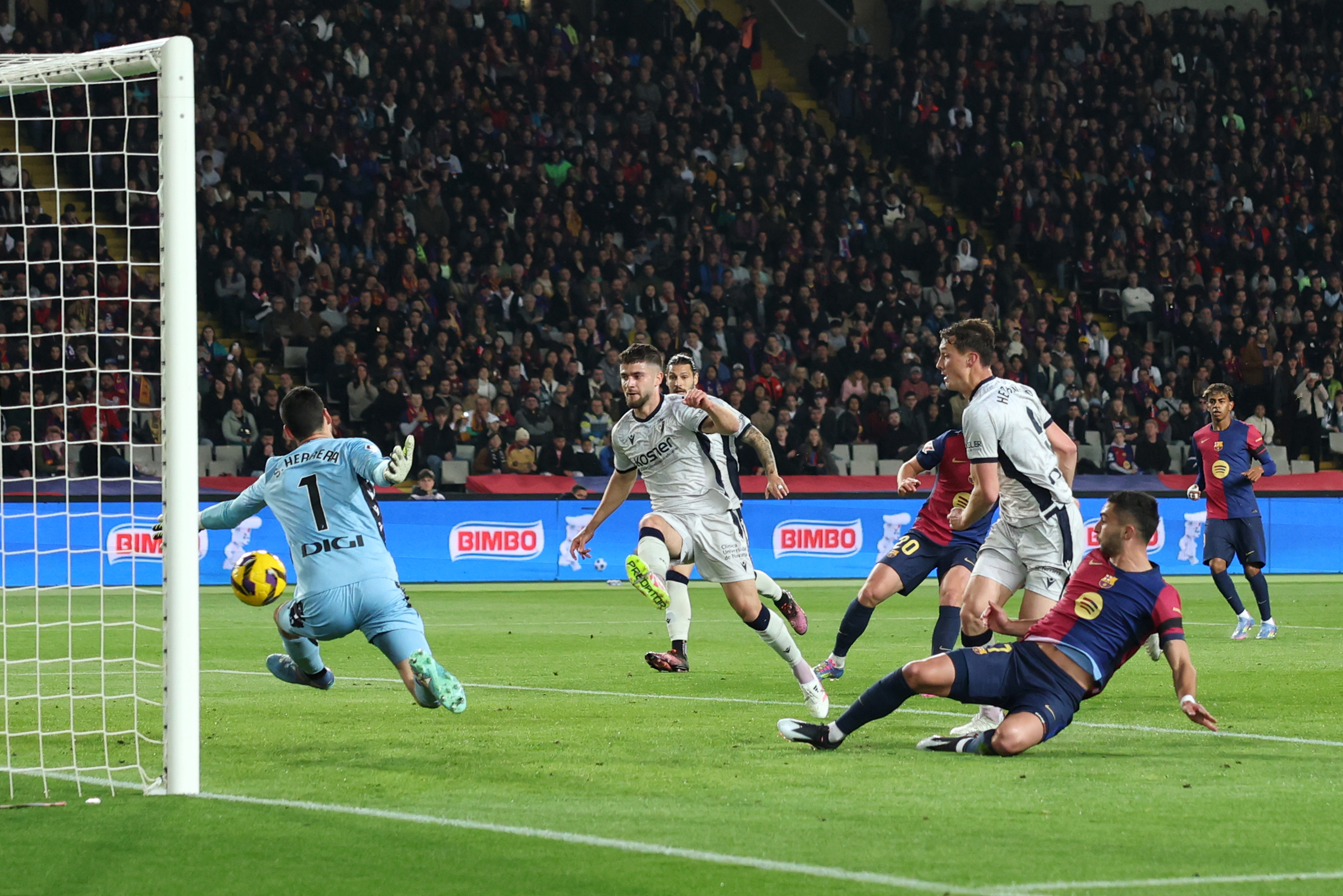 BARCELONA, SPAIN - MARCH 27: Ferran Torres of FC Barcelona scores his team's first goal during the La Liga EA Sports match between FC Barcelona and CA Osasuna at Estadi Olimpic Lluis Companys on March 27, 2025 in Barcelona, Spain. (Photo by Clive Brunskill/Getty Images)