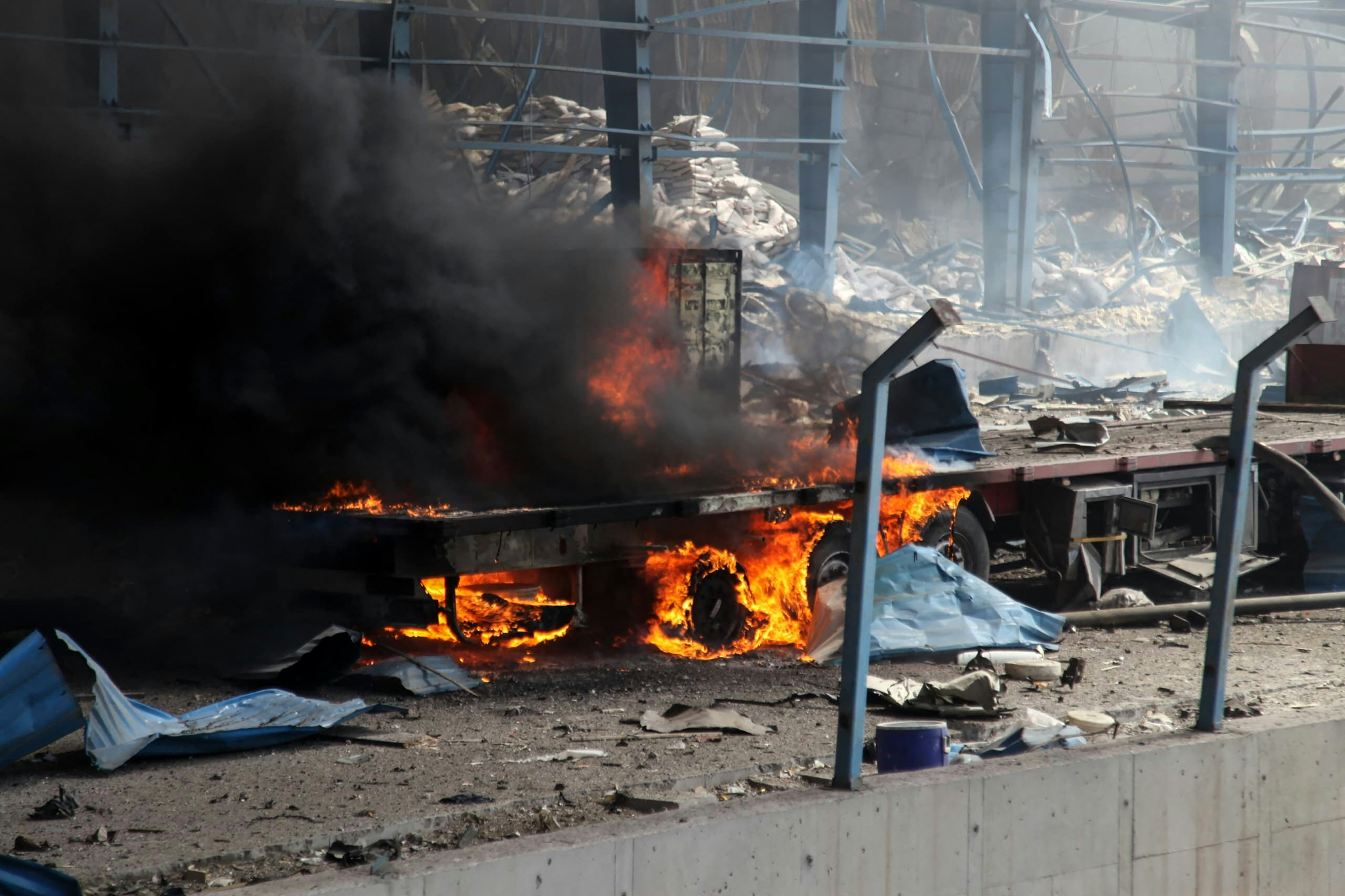 Deadly explosion shakes Iran, hundreds hospitalized after port fire