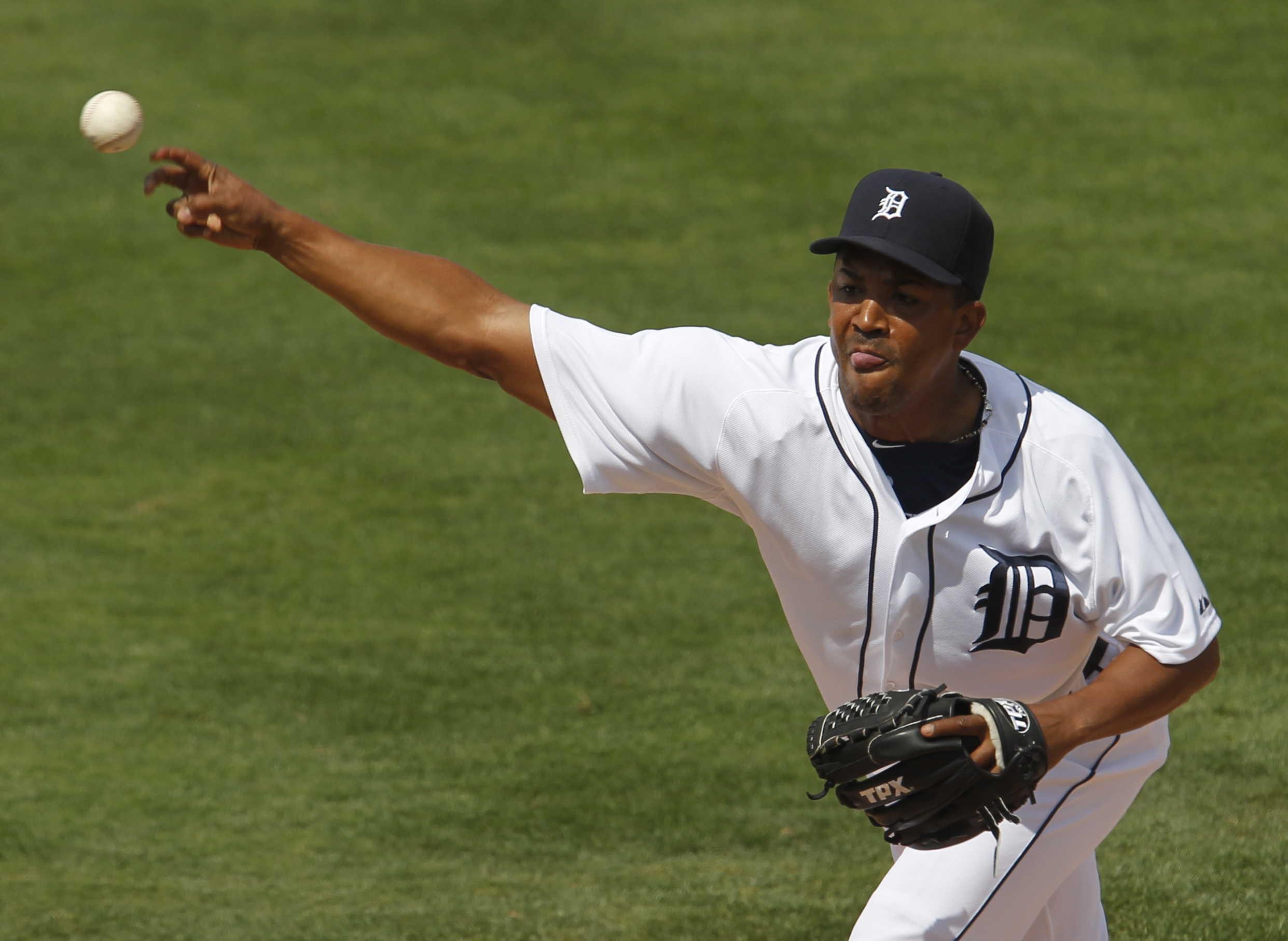 Octavio Dotel in action.