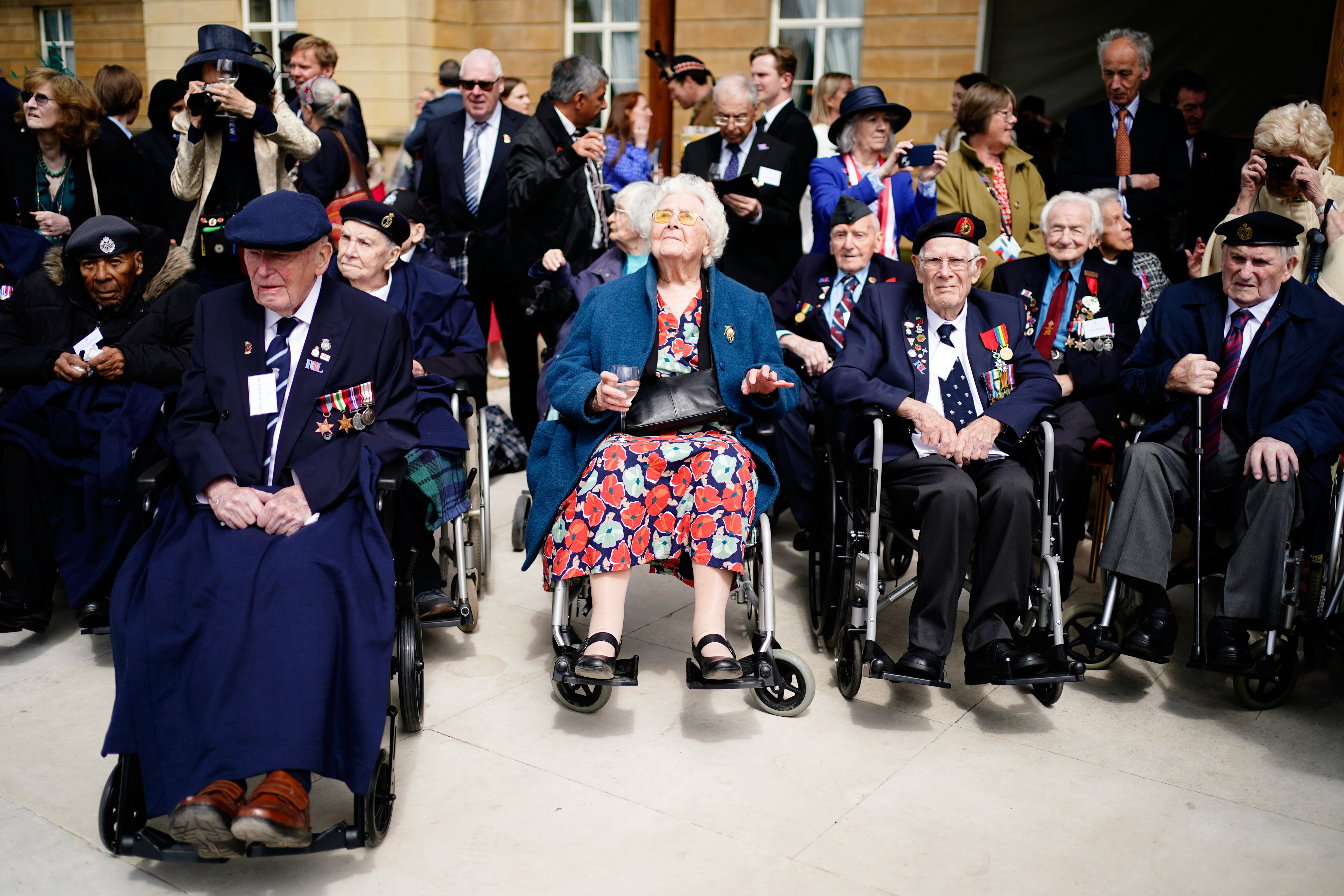 Britain's V-E Day parade draws thousands celebrating 80th anniversary