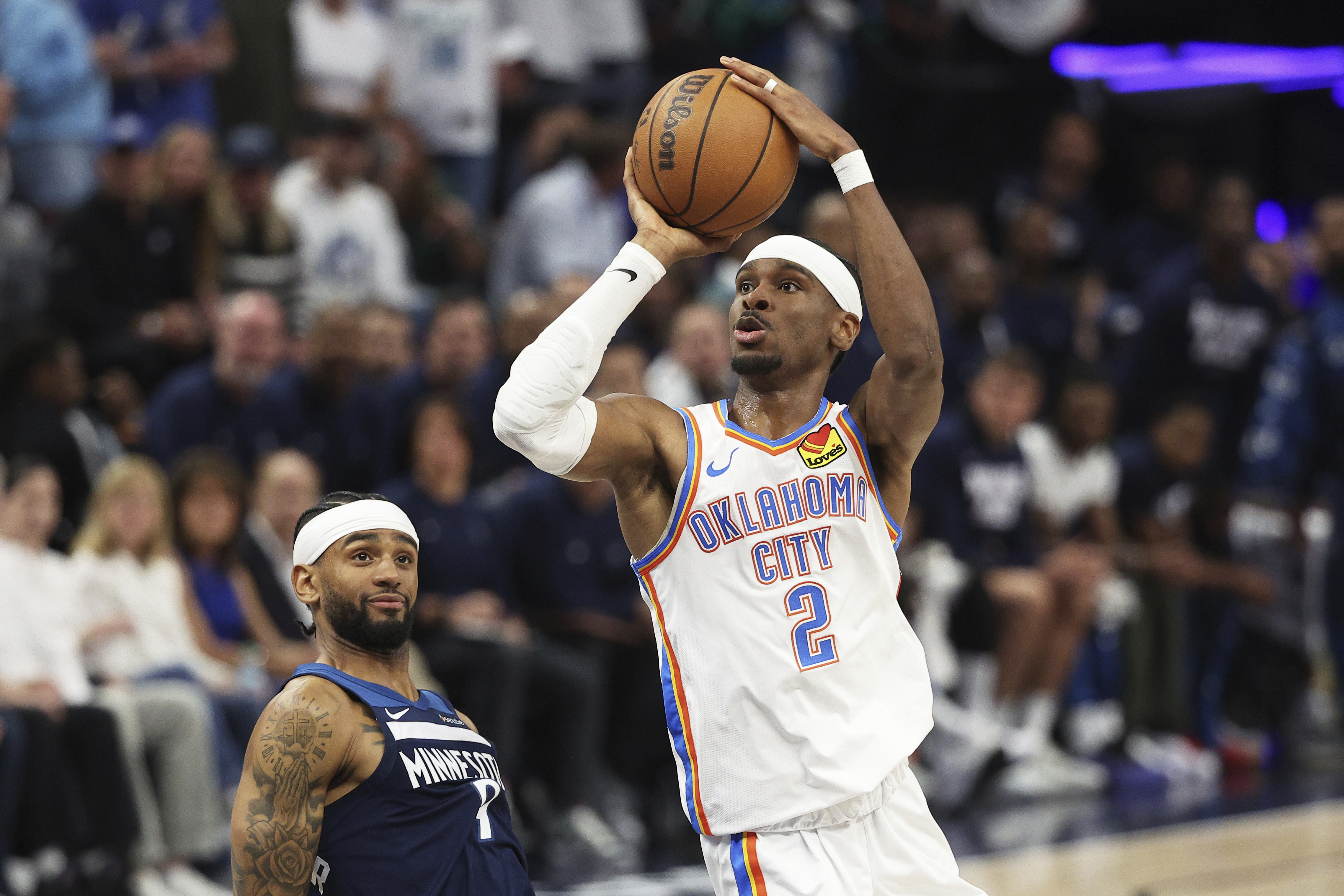 Gilgeous-Alexander in action.