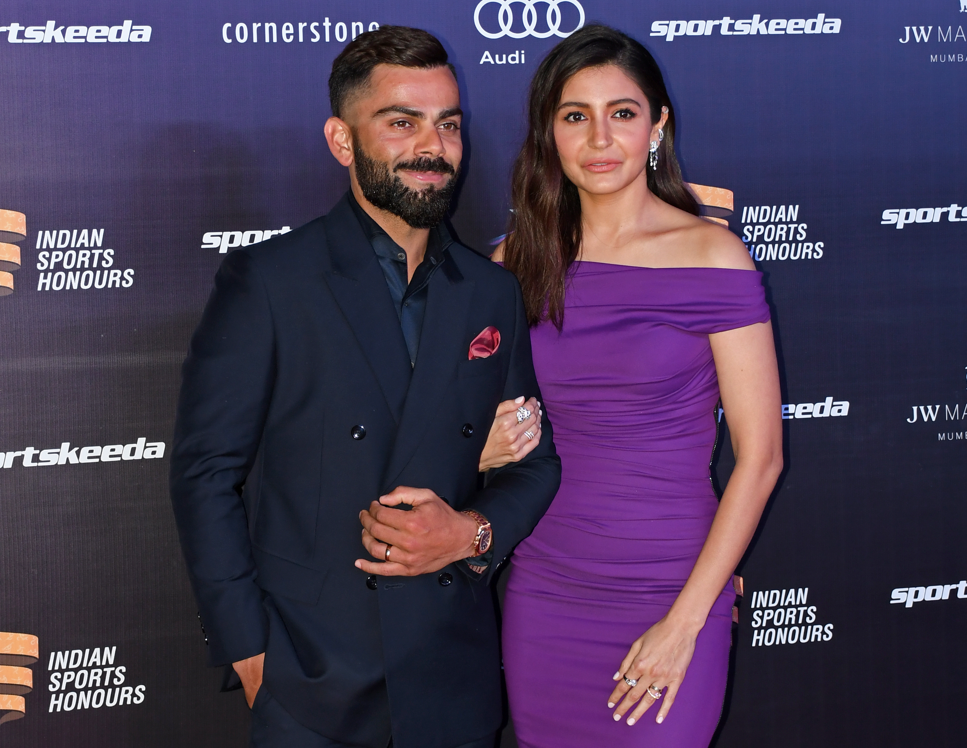 Virat Kohli and Anushka Sharma react.