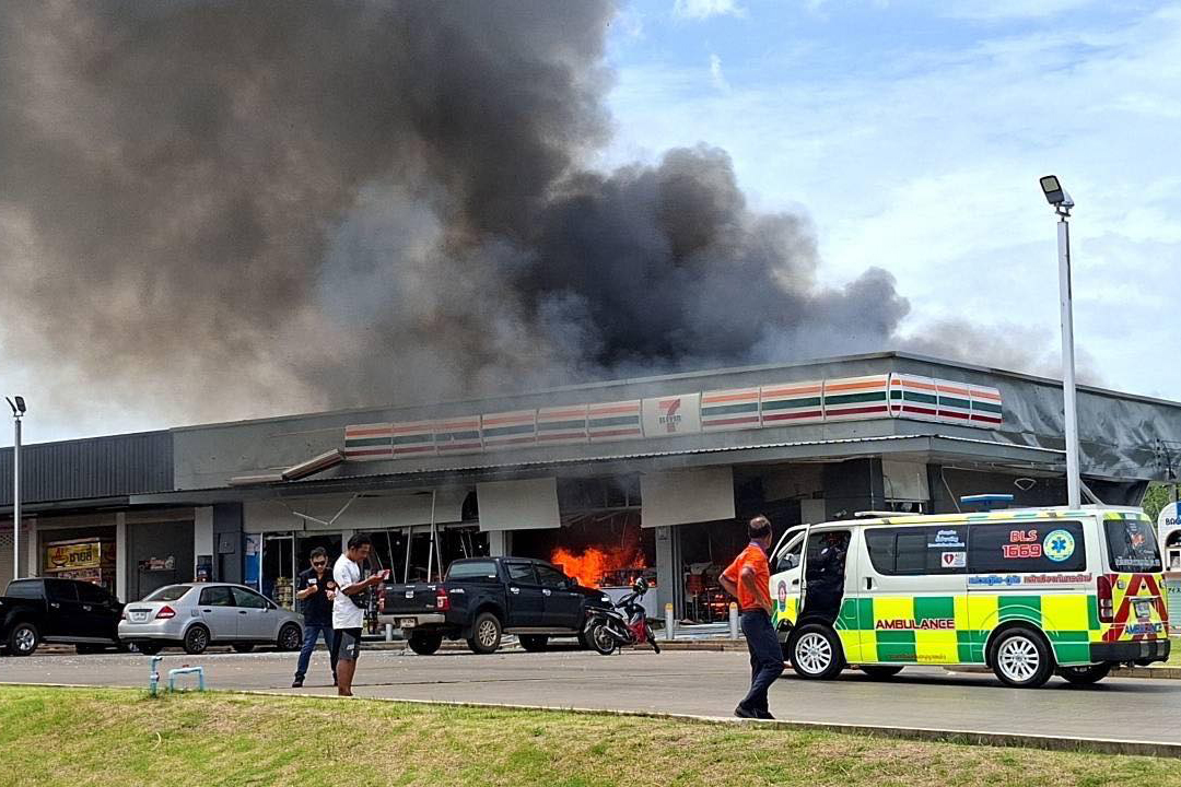 Thai-Cambodian border conflict escalates with deadly airstrikes