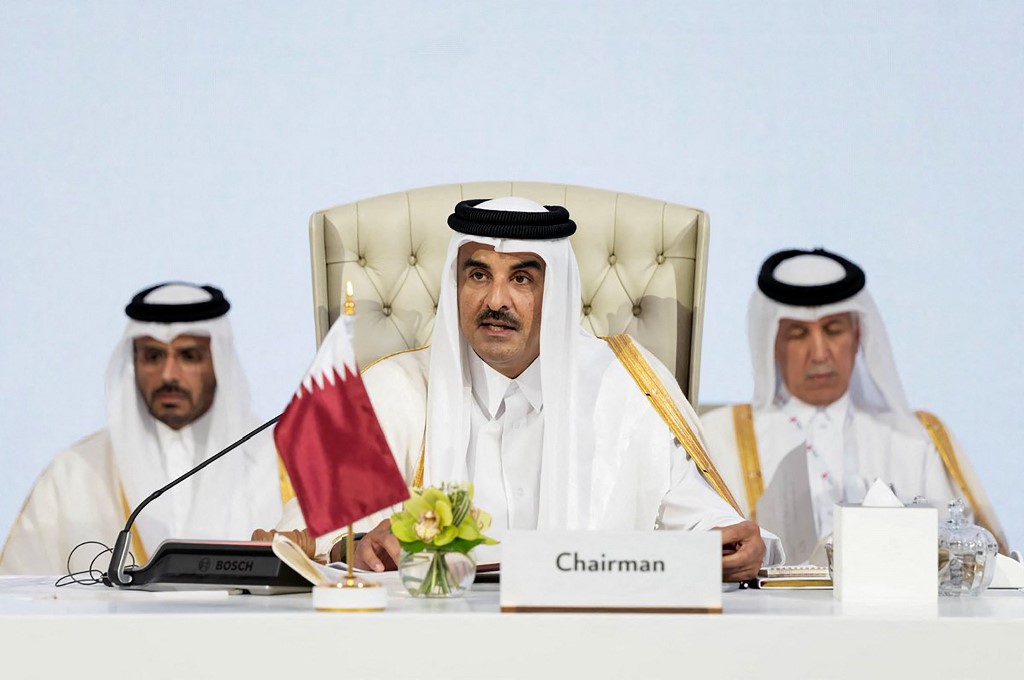 Qatar's Emir Sheikh Tamim bin Hamad Al-Thani (C) chairing the the 2025 Arab-Islamic emergency summit in Doha on September 15, 2025. [Qatar News Agency/AFP]