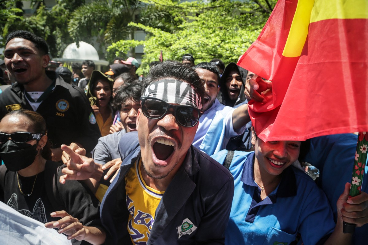 University students protest.