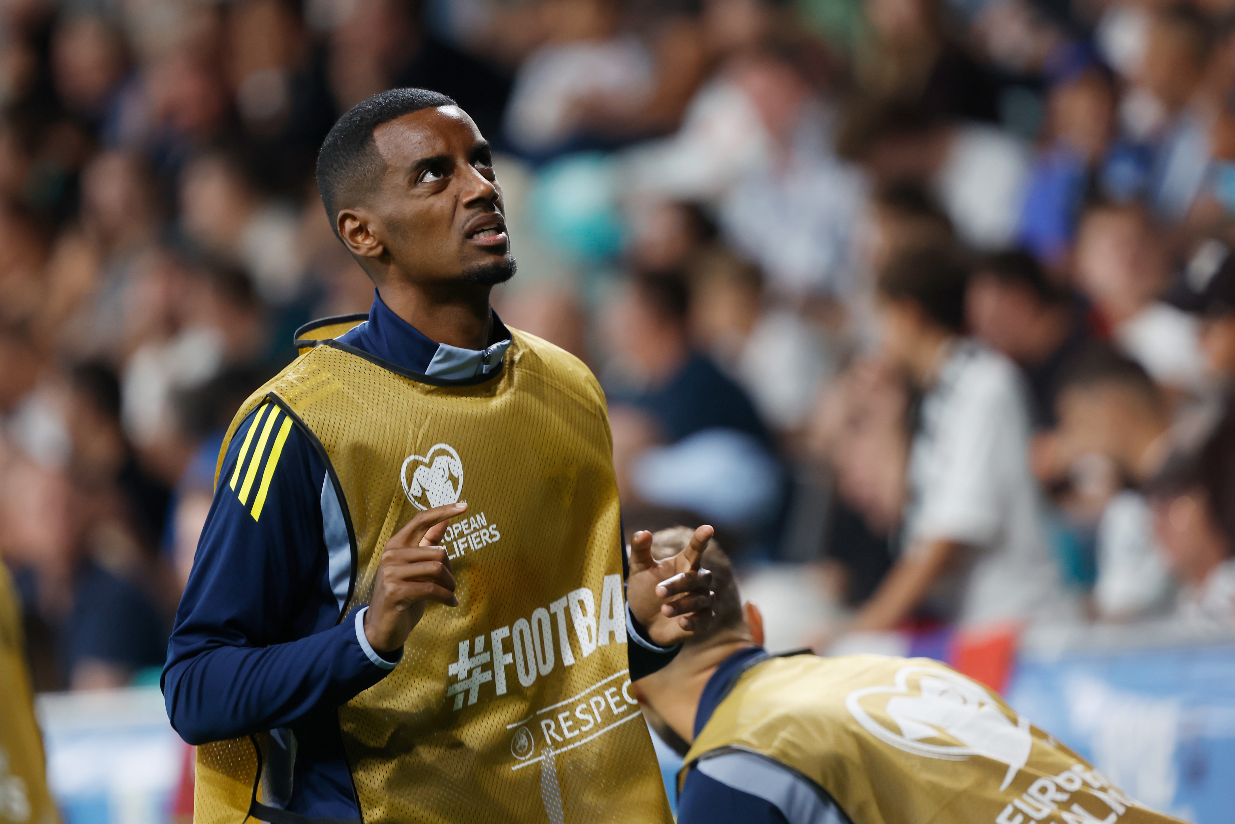 Alexander Isak reacts.