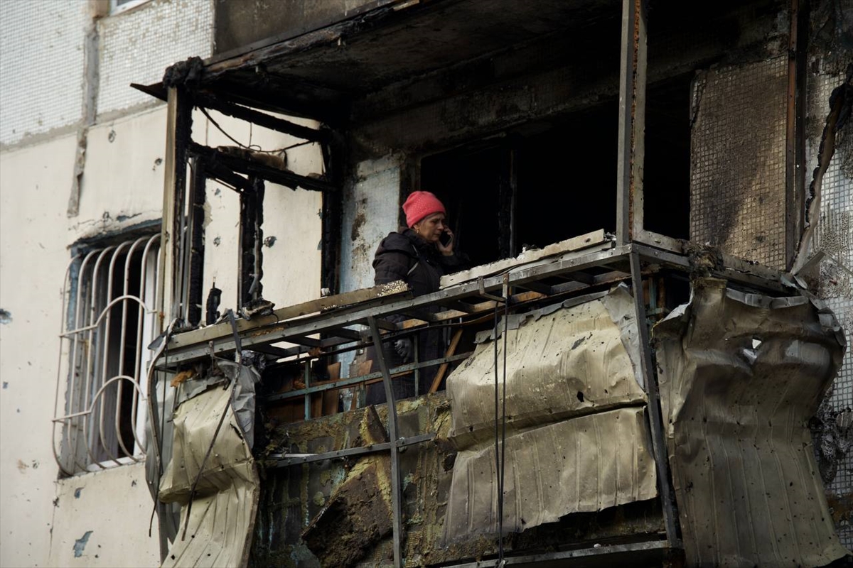 Consequences of the Russian drone attack on Dnipropetrovsk region of Ukraine on November 23, 2025. Russia attacked the region with strike drones and hit residential neighborhoods. Several apartment buildings were partially destroyed, and civilian cars were damaged. Fifteen residents required medical assistance, including an 11-year-old child. In the Synelnykove district, two people were injured as a result of the attack. Infrastructure facilities, private houses, and garages were damaged. Photojournalist:Dnipro Reg Mil. Administration