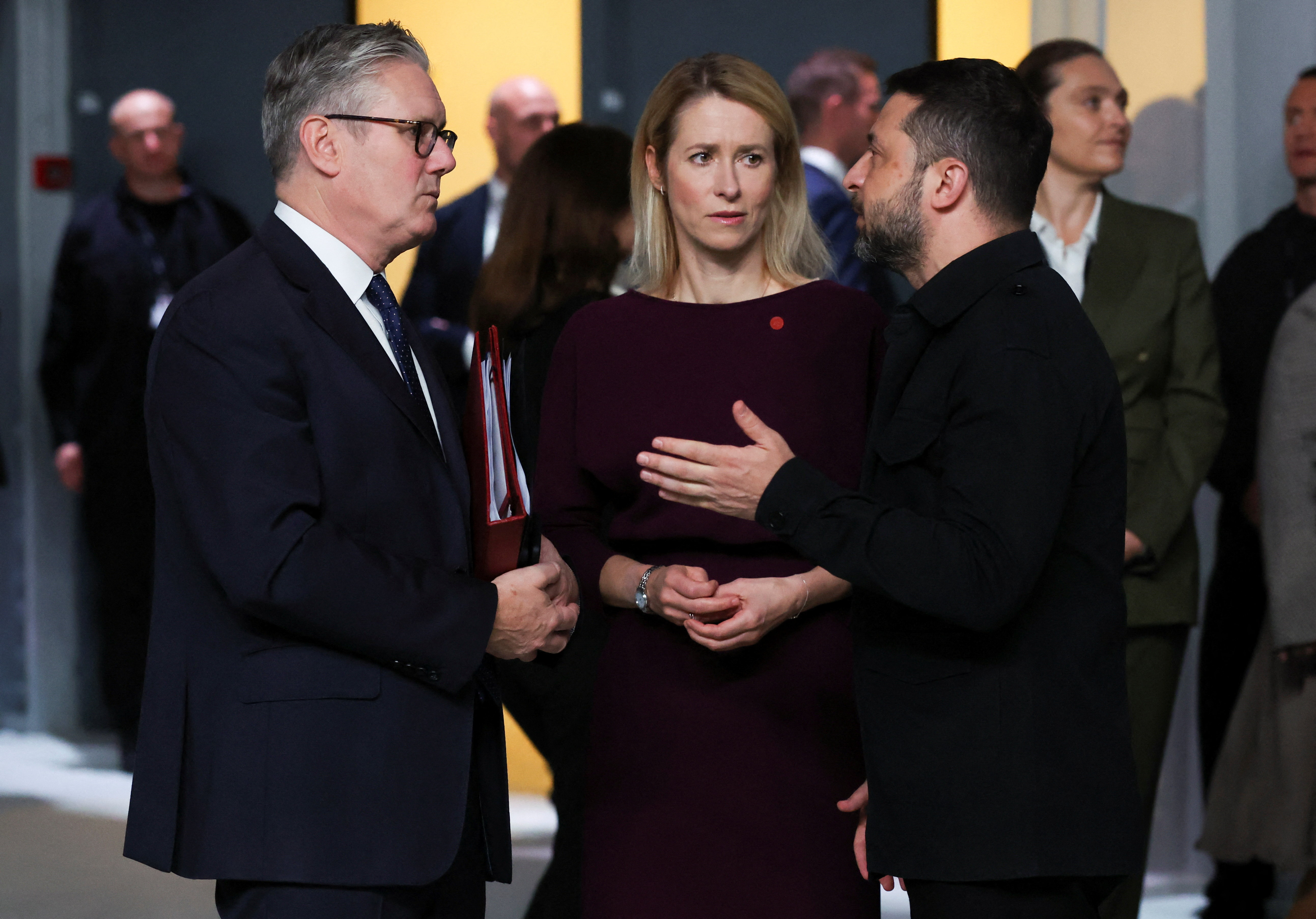 COPENHAGEN, DENMARK - OCTOBER 02: UK Prime Minister Keir Starmer, European Union High Representative for Foreign Affairs and Security Policy and Vice-President of the European Commission Kaja Kallas and Ukraine's President Volodymyr Zelenskyy chat during the European Political Community summit, on October 2, 2025 in Copenhagen, Denmark. The seventh meeting of the European Political Community (EPC) brings together leaders from across the continent. The focus of this year's summit is on how to strengthen Ukraine, the general security situation across Europe and how to make the region stronger and more secure in the geopolitical situation it is facing. (Photo by Suzanne Plunkett - WPA Pool/Getty Images)