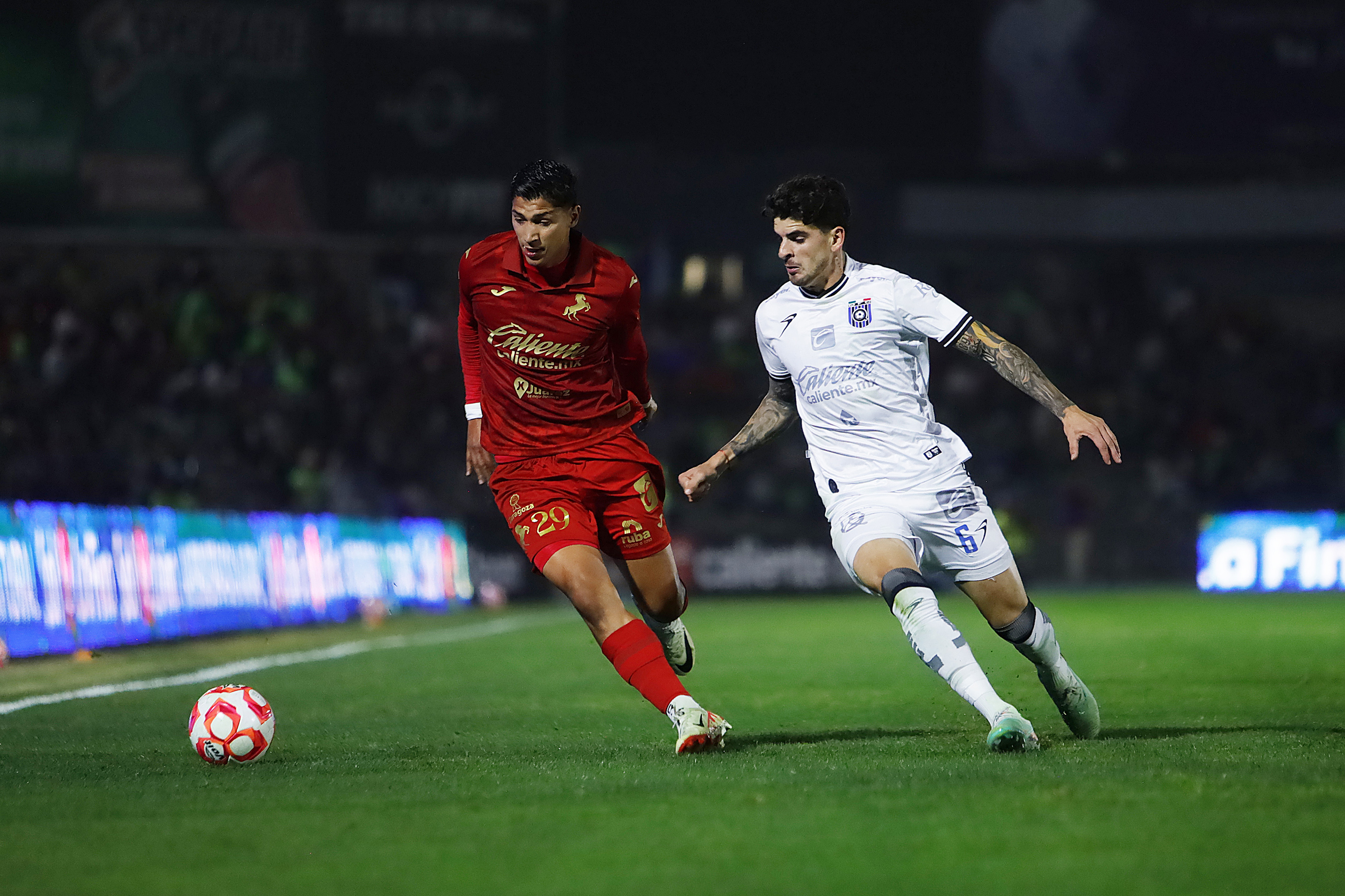 Angel Saldivar and Santiago Homenchenko in action.