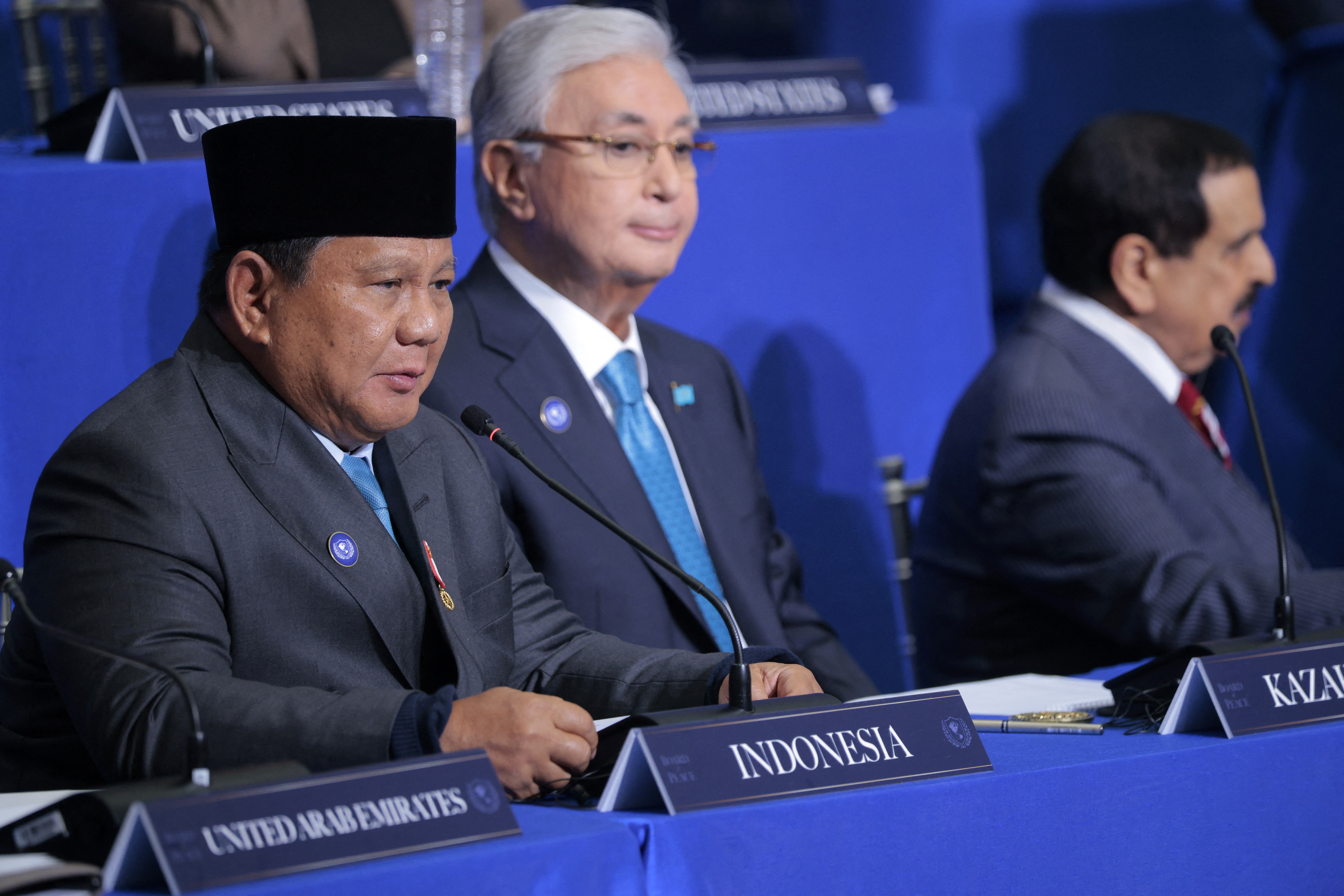WASHINGTON, DC - FEBRUARY 19: President of Indonesia Prabowo Subianto (L) speaks the inaugural meeting of the Board of Peace at the Donald J. Trump Institute of Peace on February 19, 2026 in Washington, DC. Assembled to raise money for the rebuilding and stabilization of Gaza, Trump's Board of Peace was formally established on the sidelines of World Economic Forum in January of 2026. Chip Somodevilla/Getty Images/AFP (Photo by CHIP SOMODEVILLA / GETTY IMAGES NORTH AMERICA / Getty Images via AFP)