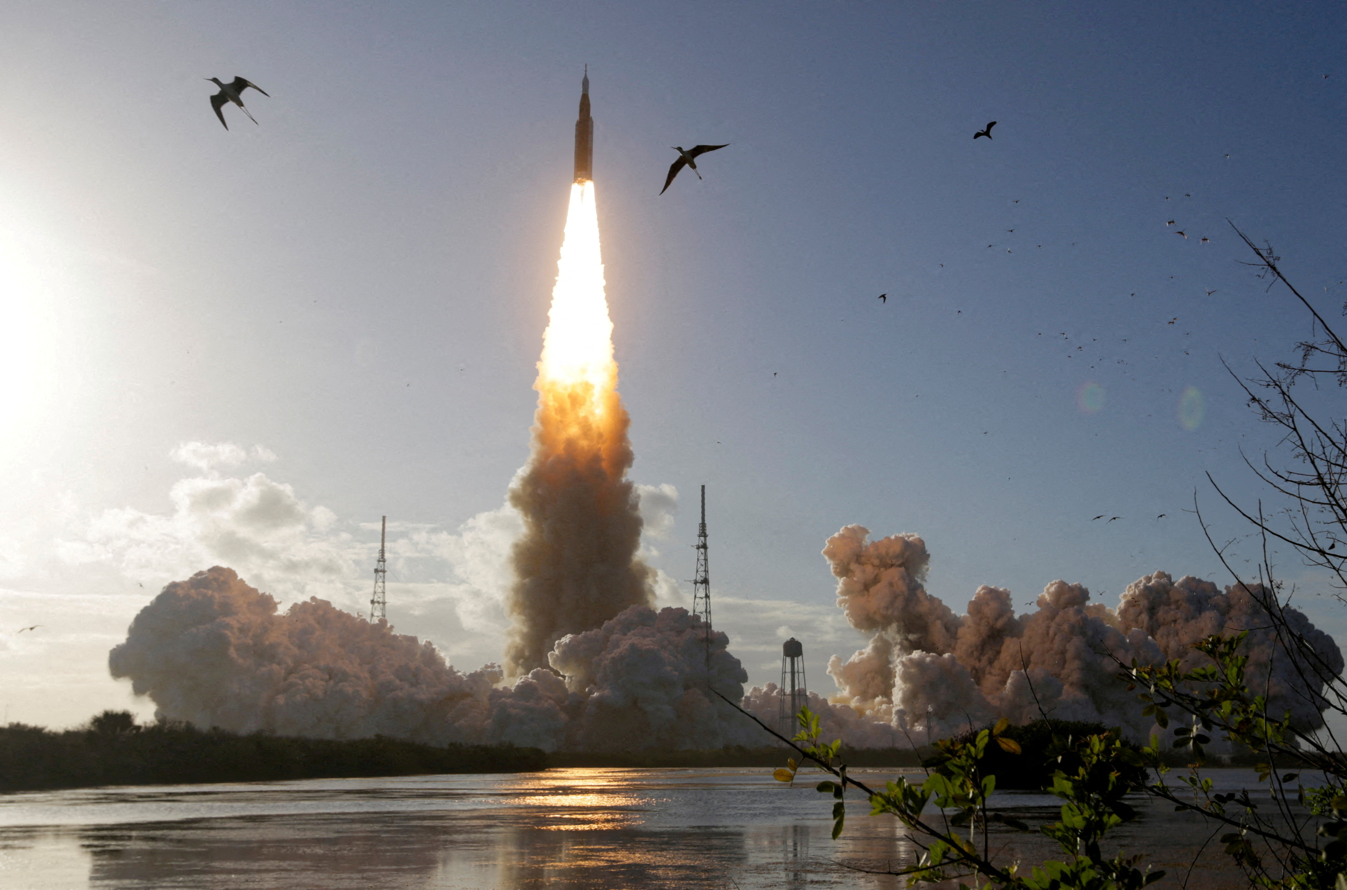 FILE PHOTO: NASA’s Artemis II mission to fly by the moon, comprising of the Space Launch System (SLS) rocket with the Orion crew capsule, lifts off from the Kennedy Space Center in Cape Canaveral, Florida, U.S., April 1, 2026. REUTERS/Joe Skipper/File Photo