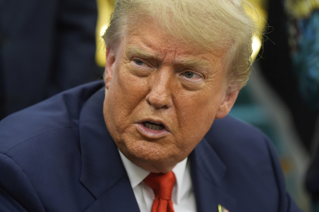 Trump in the Oval Office