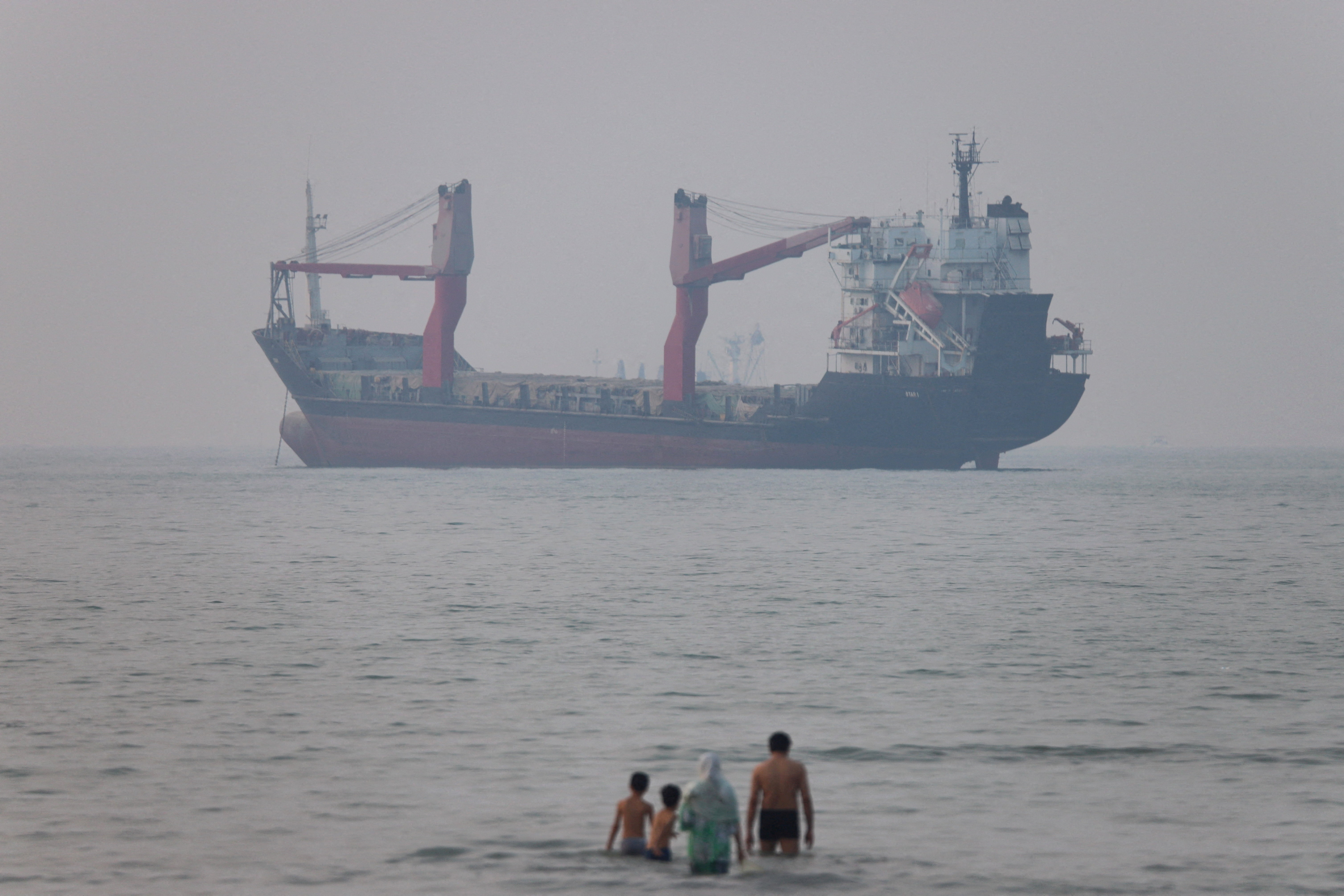 FILE PHOTO: A vessel in the Strait of Hormuz near the beach of Bandar Abbas, Iran, June 30, 2026. Amirhosein Khorgooi/ISNA/via WANA (West Asia News Agency)via REUTERS ATTENTION EDITORS - THIS PICTURE WAS PROVIDED BY A THIRD PARTY. ATTENTION EDITORS - THIS PICTURE WAS PROVIDED BY A THIRD PARTY. ISRAEL OUT. NO COMMERCIAL OR EDITORIAL SALES IN ISRAEL. NO ACCESS FOR ISRAELI MEDIA. NO USE BBC PERSIAN. NO USE VOA PERSIAN. NO USE MANOTO. NO USE IRAN INTERNATIONAL. NO USE RADIO FARDA. DIGITAL: NO USE BBC PERSIAN. NO USE VOA PERSIAN. NO USE MANOTO. NO USE IRAN INTERNATIONAL. NO USE RADIO FARDA./File Photo